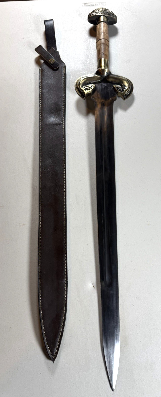 Lord of the Rings Sword of Éowyn Lord of the Rings Sword of Éowyn