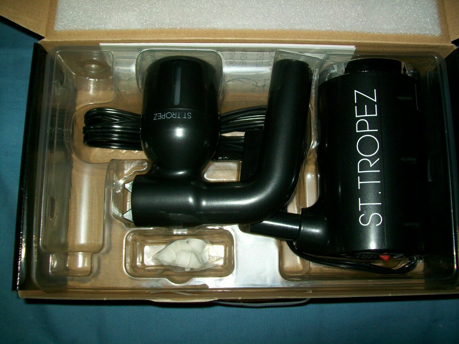 NEW** St. Tropez PRO Light All-In-One Professional Spray Tan Machine UNused NEW** St. Tropez PRO Light All-In-One Professional Spray Tan Machine UNused