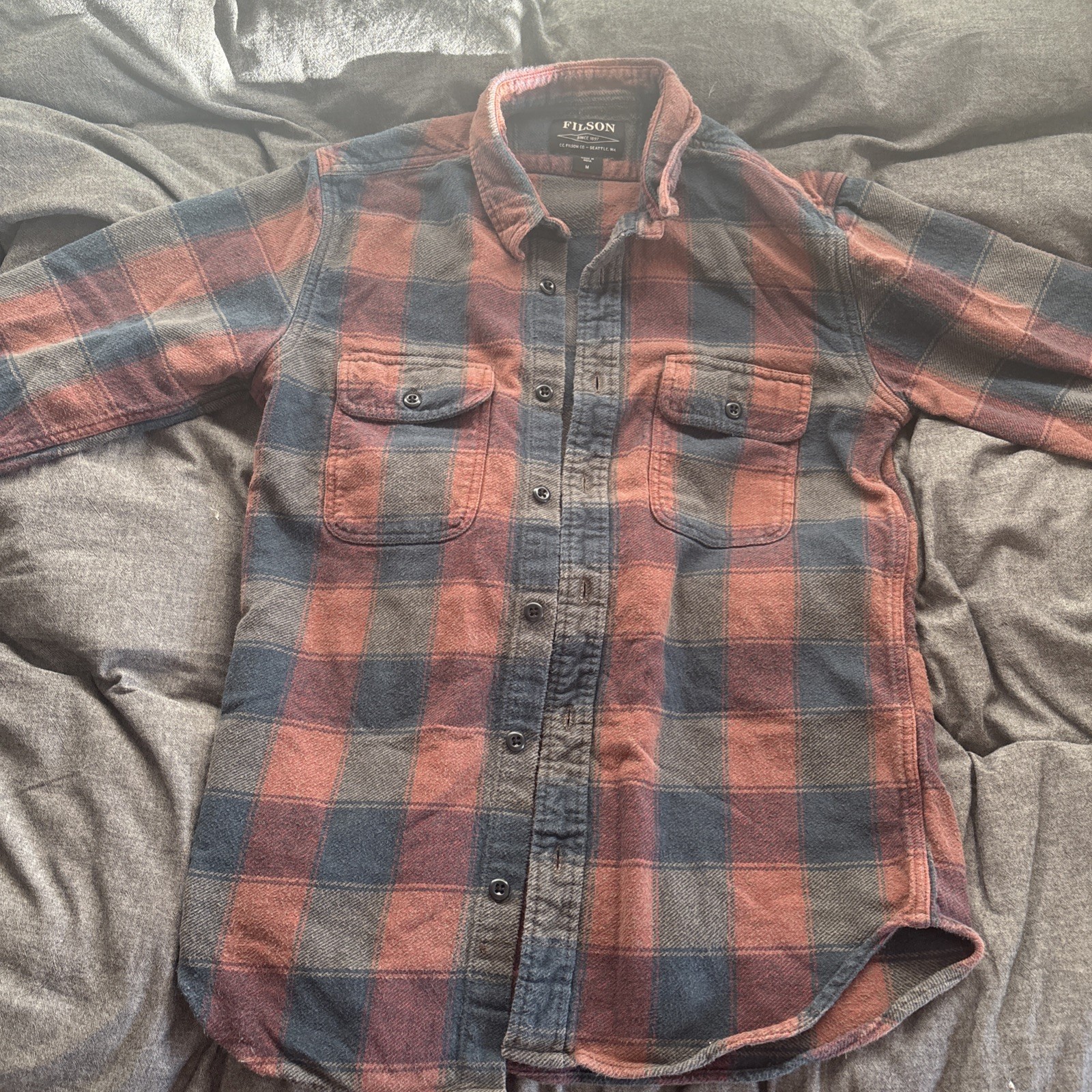 Filson M men’s blue/orange heavyweight flannel (FREE SHIPPING) Filson M men’s blue/orange heavyweight flannel (FREE SHIPPING)