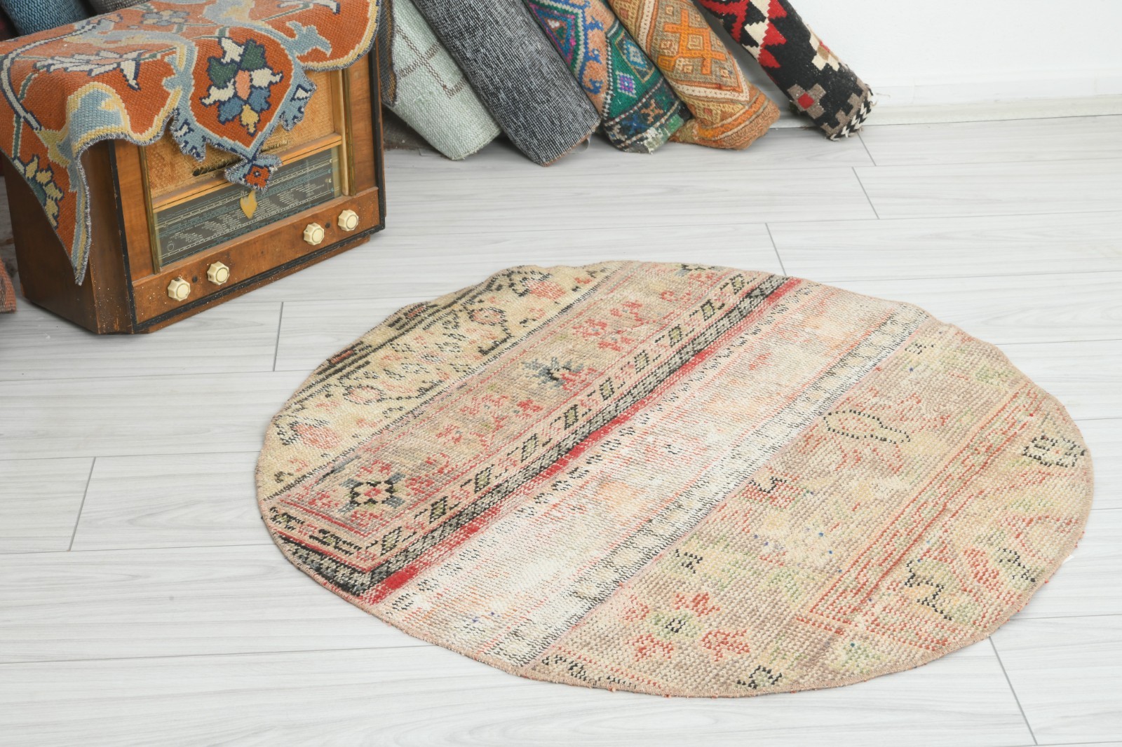 3x3 Turkish Round Rug Hand-Knotted Vintage Small Pastel Oushak Mini Carpet,433