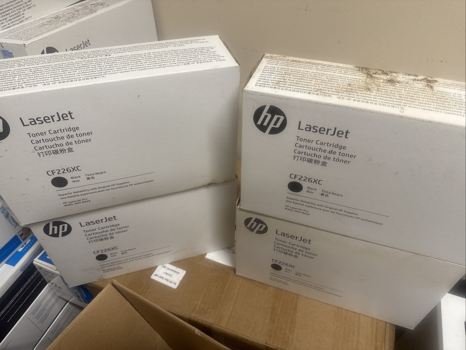 HP CF226XC 26X High Yield LaserJet Toner Cartridge - see pics for box condition