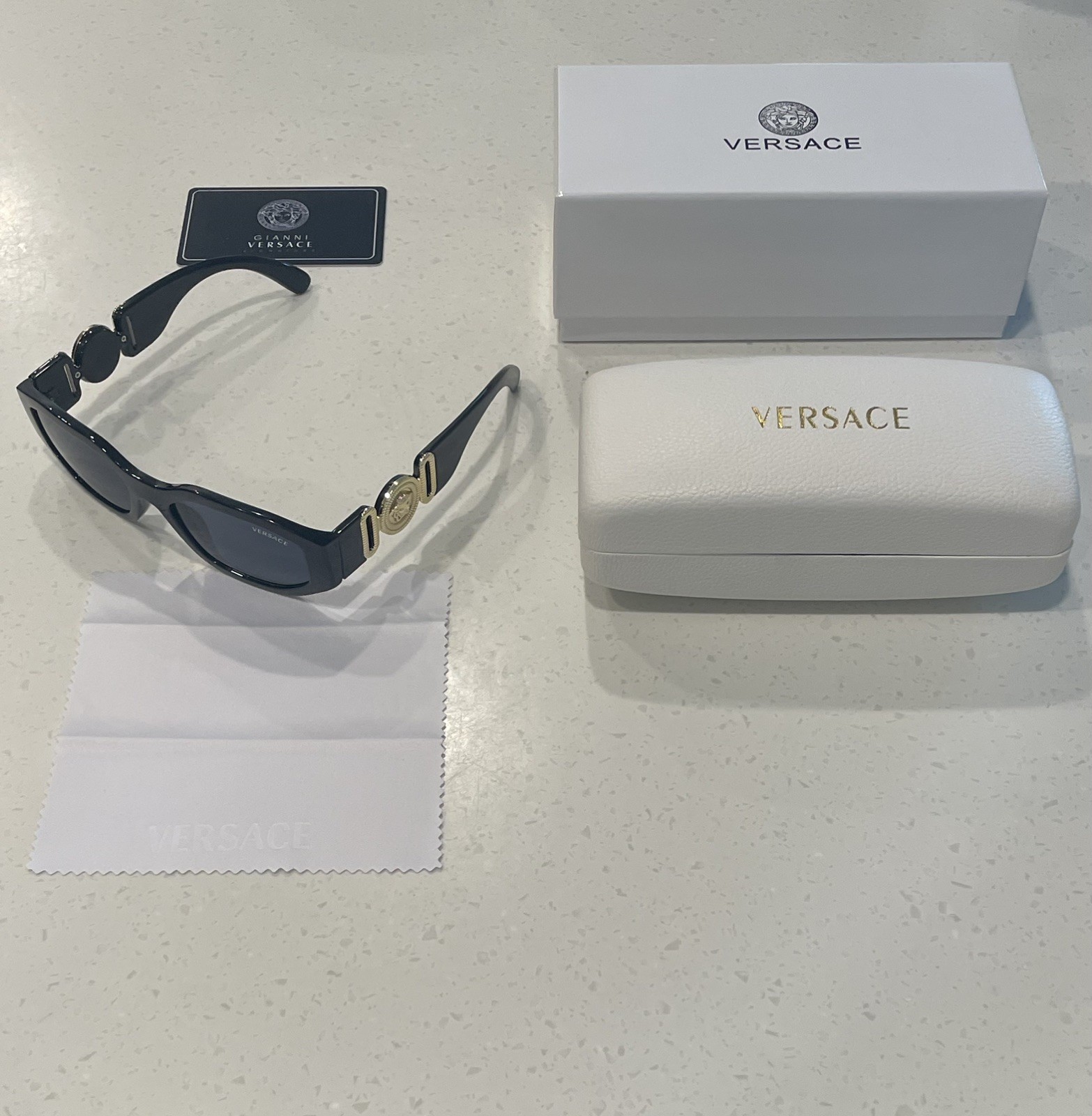 Versace Unisex black Sunglasses white case 0VE4361 GB1/87 53mm Versace Unisex black Sunglasses white case 0VE4361 GB1/87 53mm