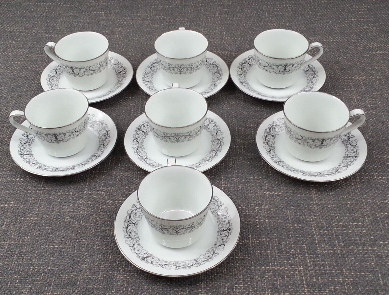 14 Piece Vintage Contemporary By Noritake Sir Lanka AMOR 2481 Cup & Saucer Set