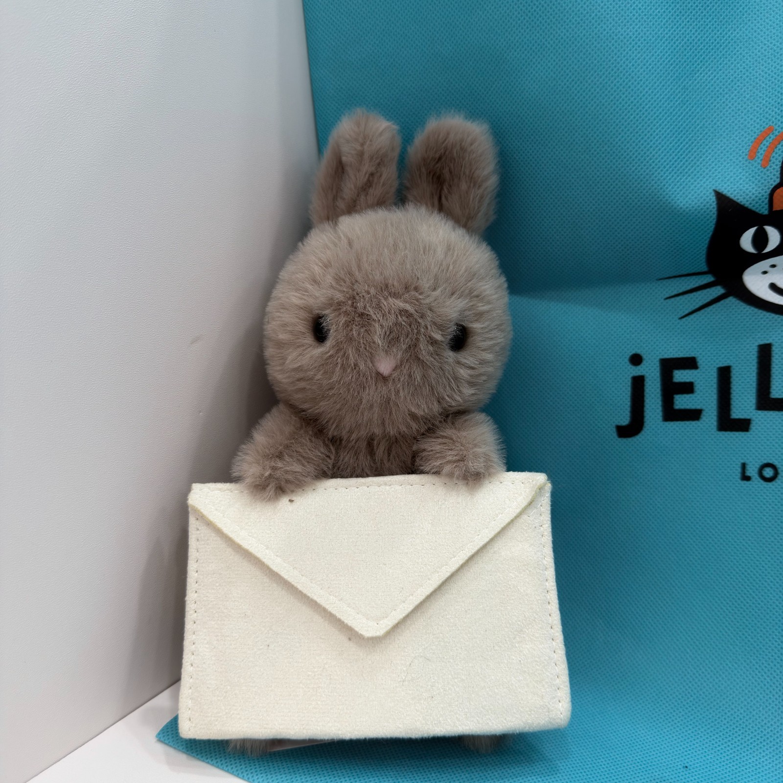 JELLYCAT Classic Messenger Bunny Fun Plush Appease Doll Gift Kids Toy New