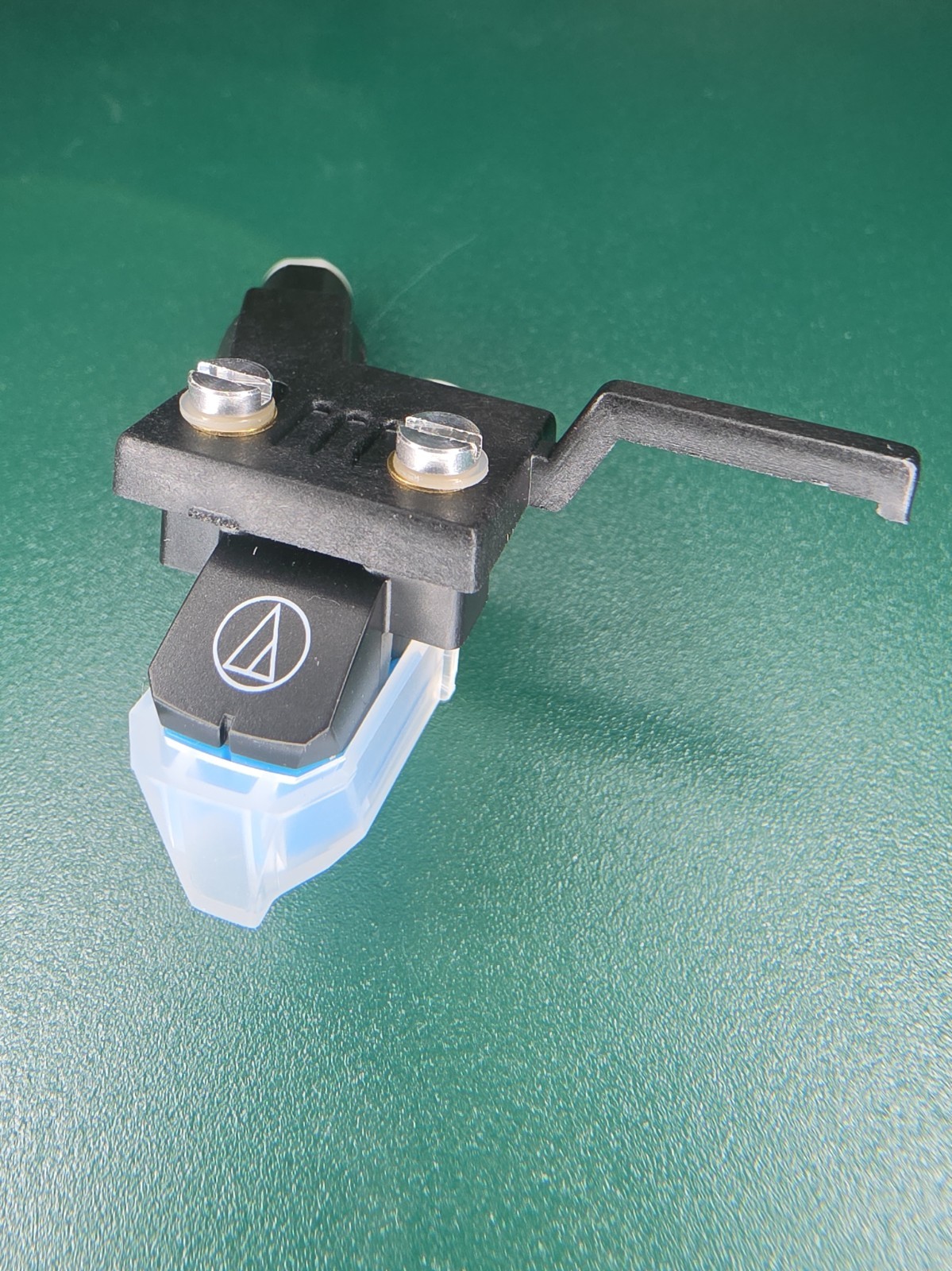 Carbon fiber straight arm Headshell paired with a Genuine ATVM95C CARTRIDGE NEW