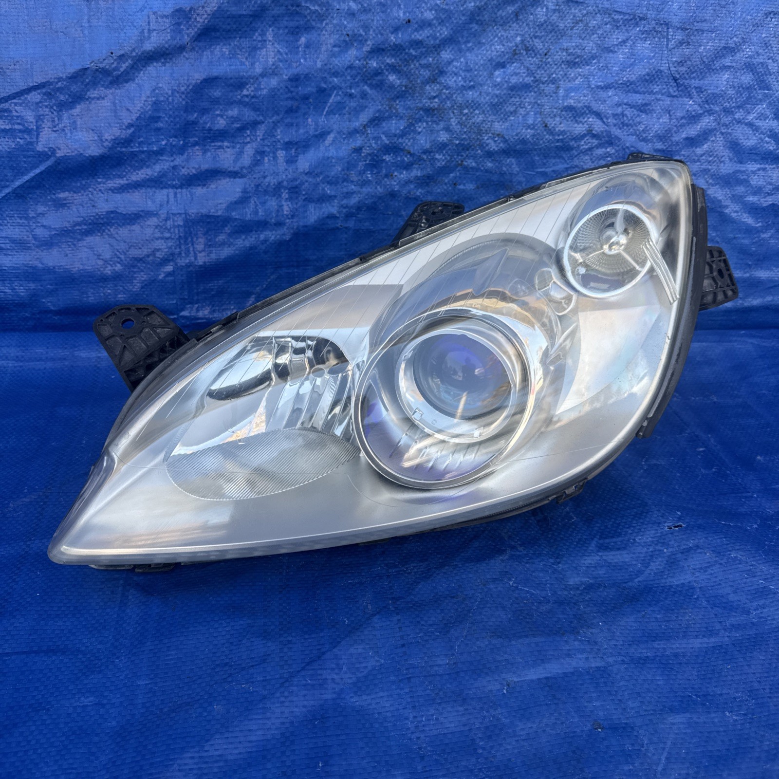 2007-2009 Saturn Sky Headlight Lamp Halogen Left Driver Side OEM 2007-2009 Saturn Sky Headlight Lamp Halogen Left Driver Side OEM