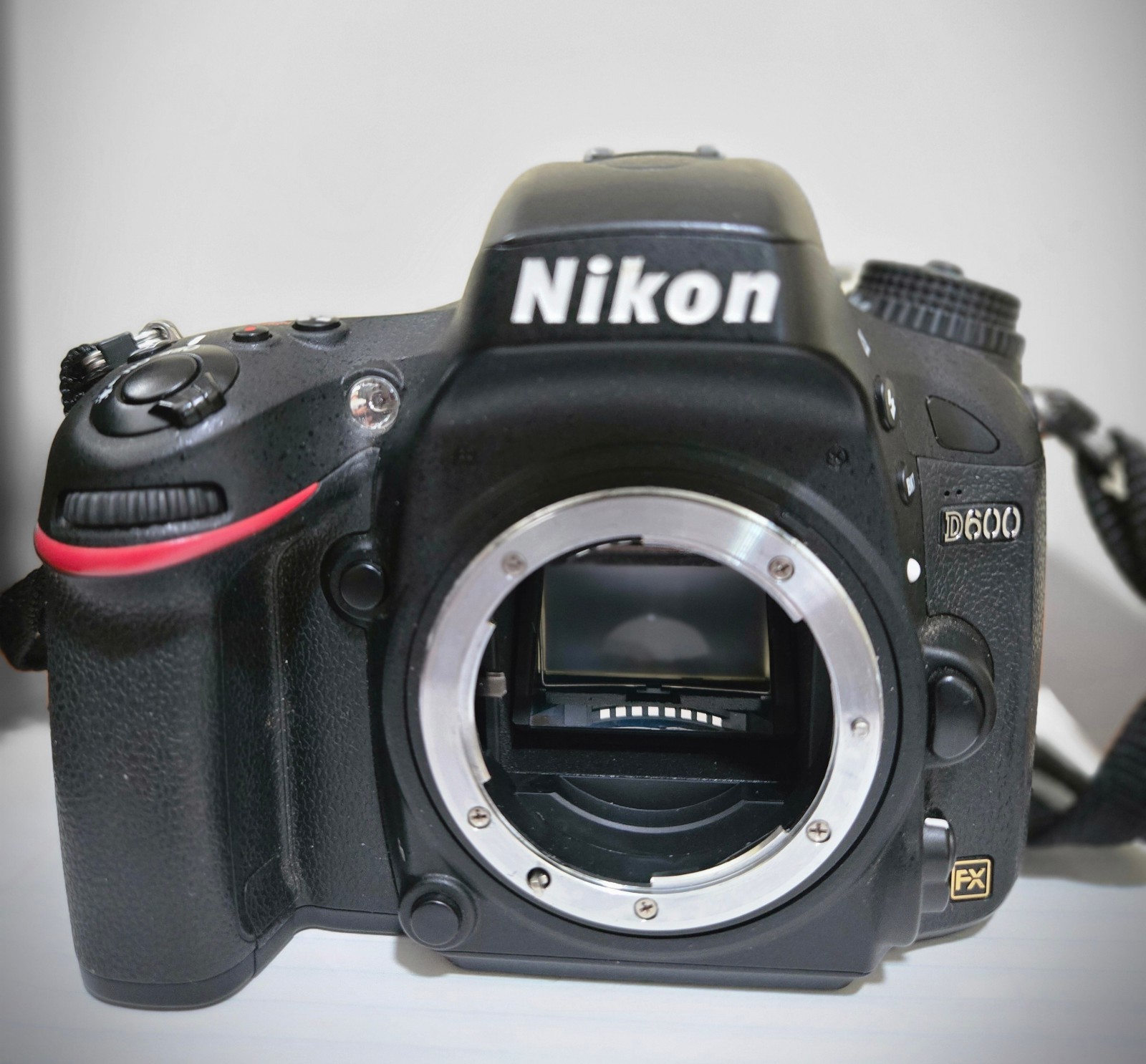*MINT*Nikon D600 24.3 MP LOW SHUTTER COUNT (7350) Full Frame Digital Camera Body *MINT*Nikon D600 24.3 MP LOW SHUTTER COUNT (7350) Full Frame Digital Camera Body