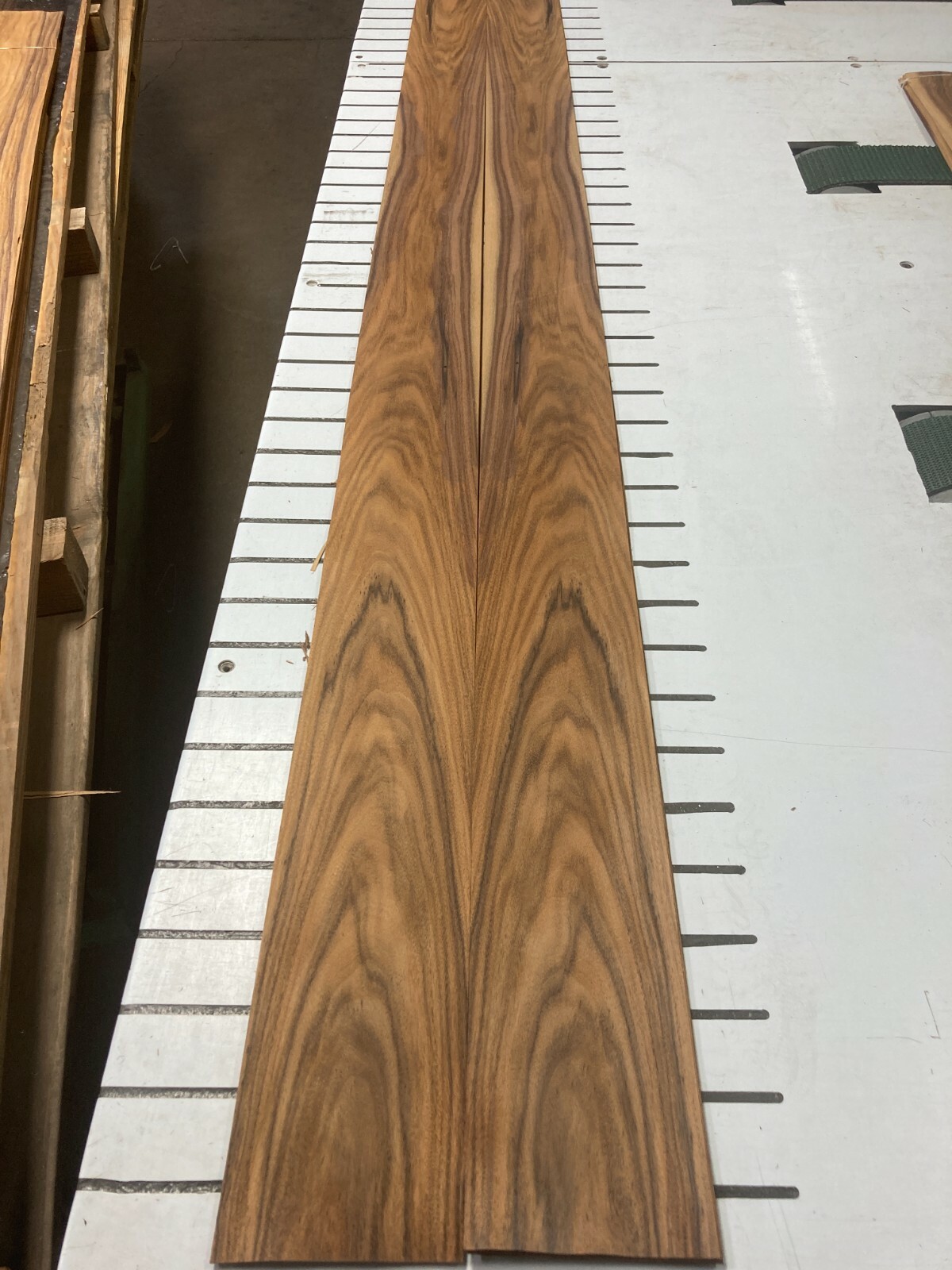 Santos Rosewood Wood Veneer 2 sheets 78\'\' x 5\'\' SR-28