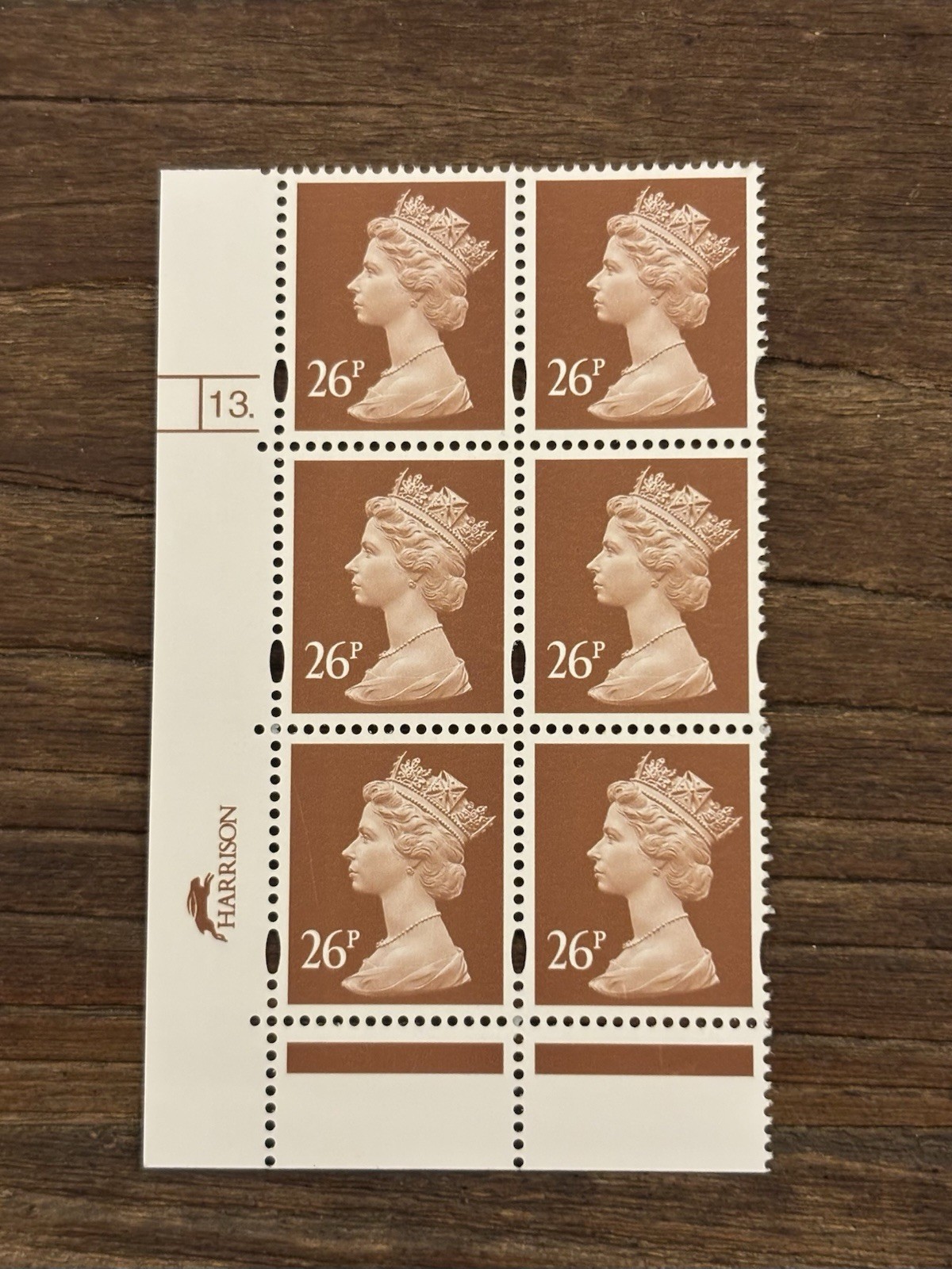 GB QEII Machin SG Y1691 26p Red Brown 2 Bands Cylinder 13 Dot Harrison MNH
