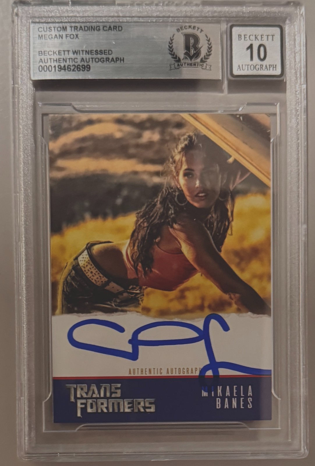 Megan Fox Signed Transformers Custom Trading Card Beckett Witnessed AUTO 10