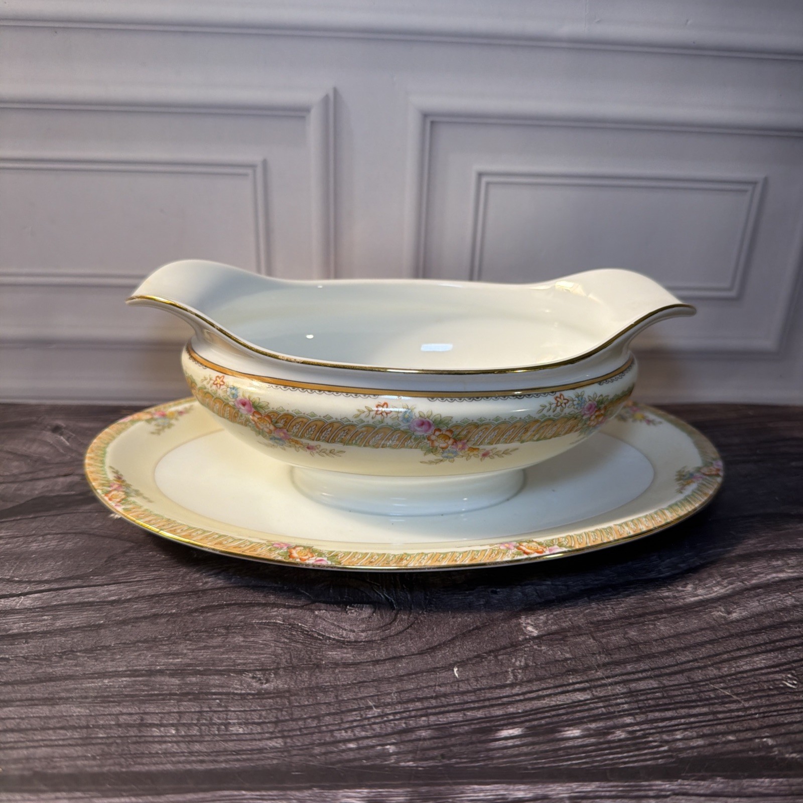 Vintage Noritake Morimura Gravy Boat Attached Underplate Green Wreath M Japan