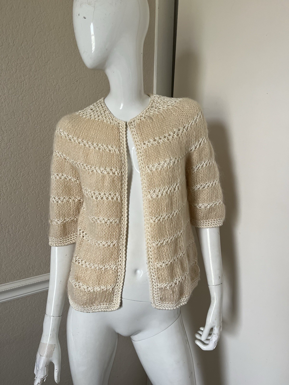 CYN LES VINTAGE \'50s/\'60s NEW Cream Mohair Embroidered Cardigan Sweater Sz M
