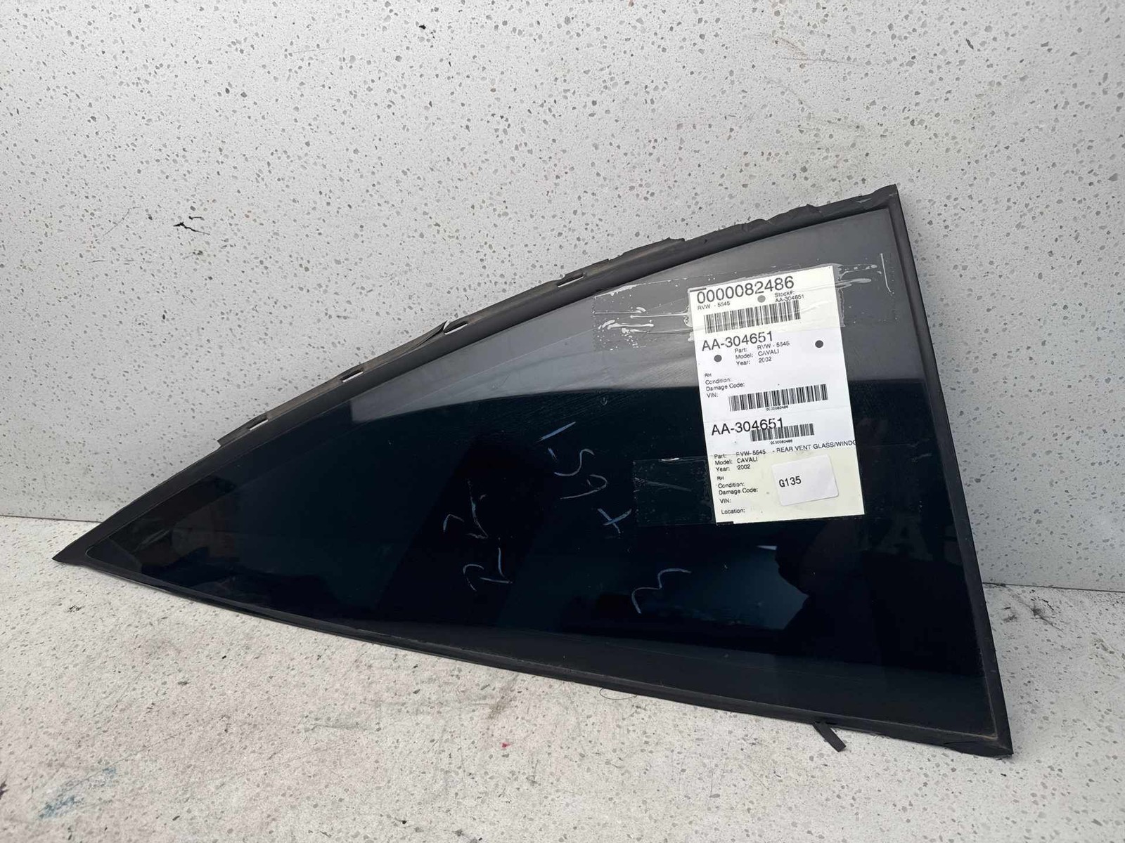 1995-2005 CHEVY CAVALIER Rear Vent Glass window Right Passenger side OEM