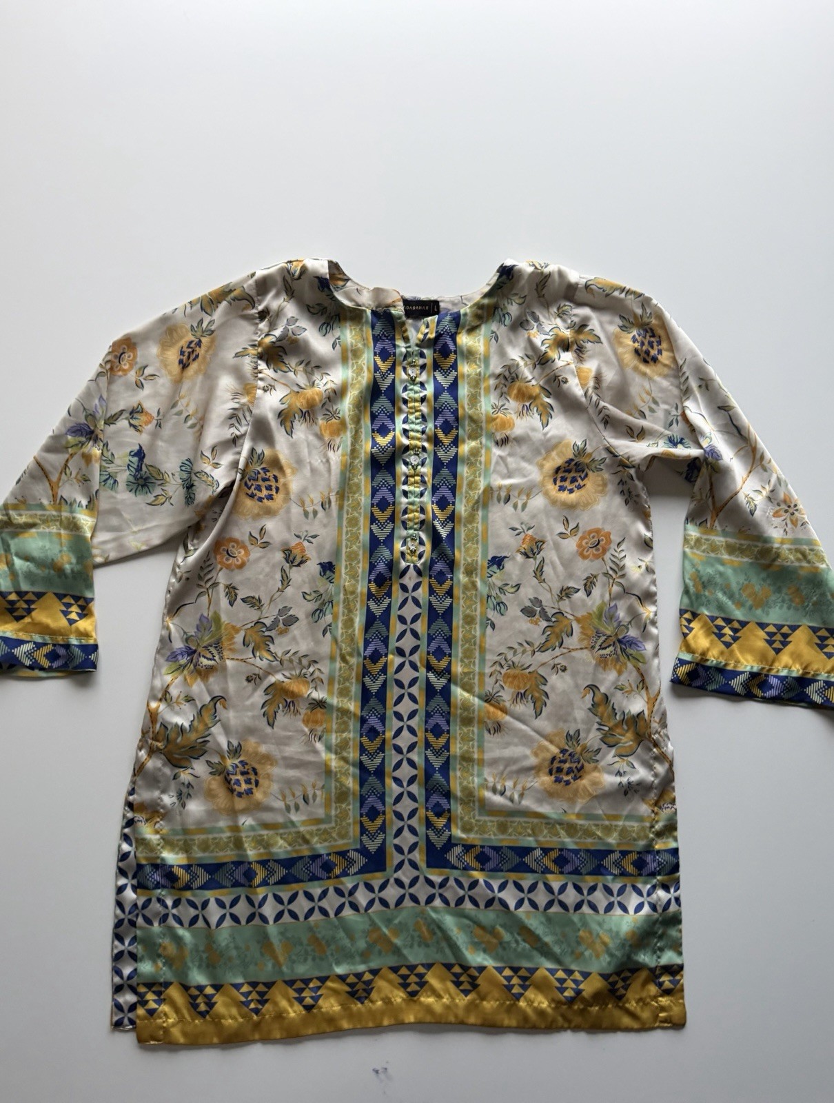 Sadabahar Women’s Kurti Size L Silk Floral Digital Print Pakistani Tunic