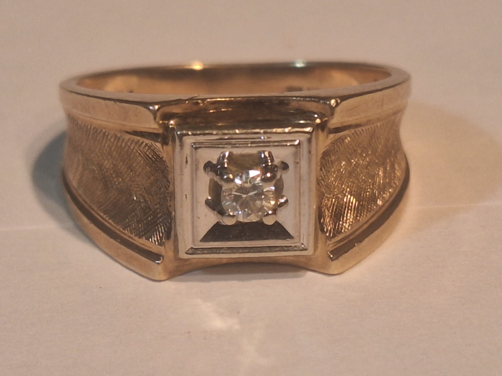 Vintage Men\'s 10K Gold Diamond Ring - \