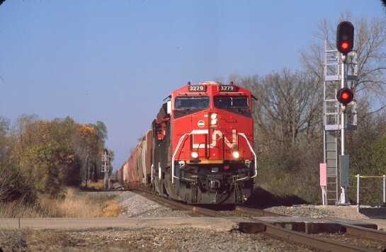 CN 3279 ET44AC BLACK WOLF WI (CANADIAN NATIONAL) ORIGINAL SLIDE 10-29-22 T22-2 CN 3279 ET44AC BLACK WOLF WI (CANADIAN NATIONAL) ORIGINAL SLIDE 10-29-22 T22-2