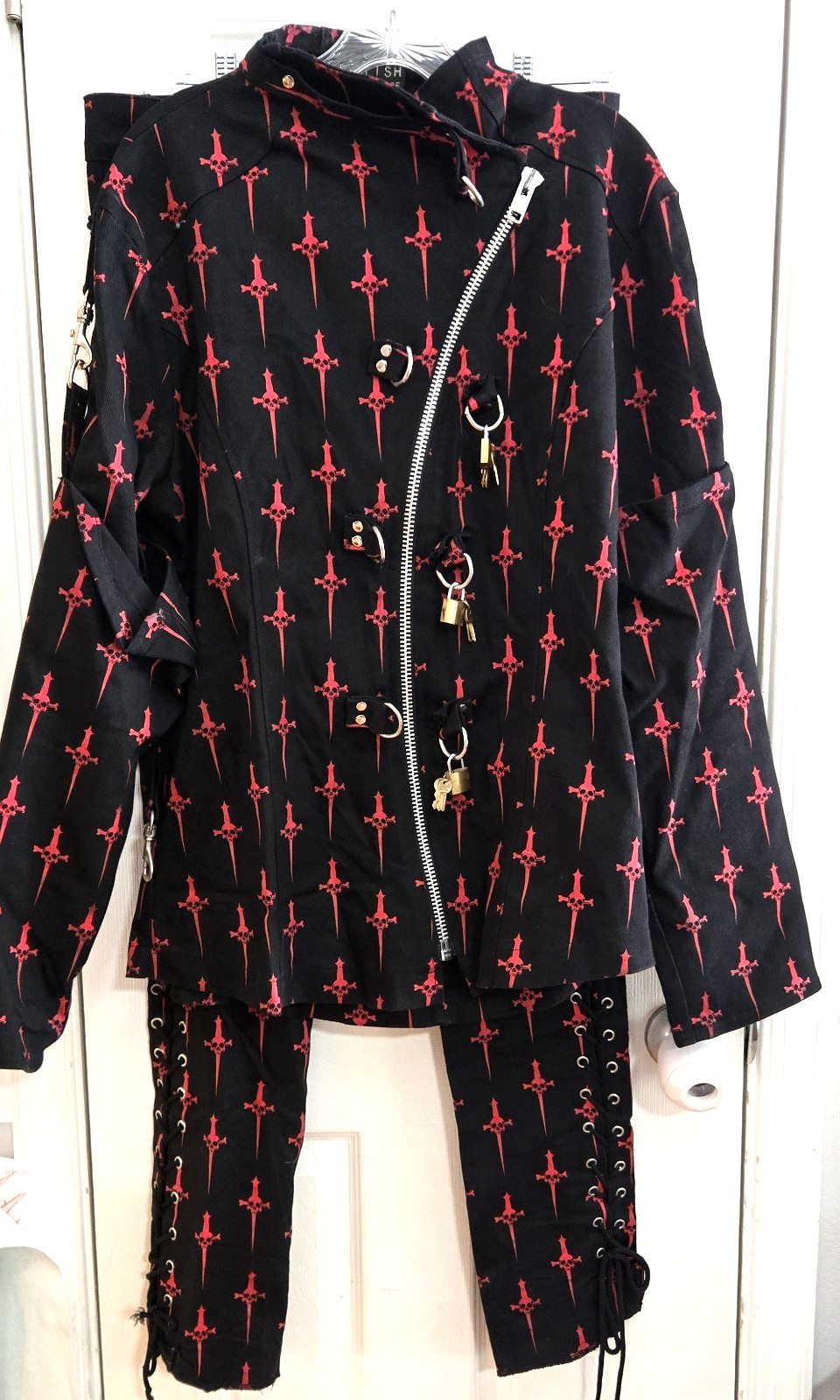 RARE Y2K Lip Service Gothic Skull Dagger Alternative Jacket Pants Set Men XL