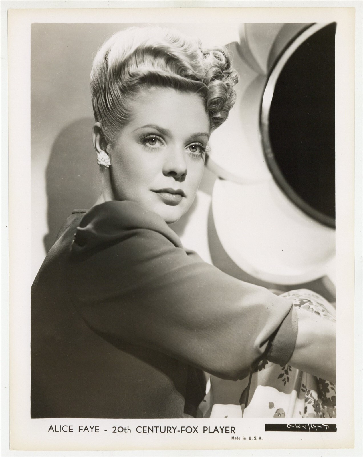 Alice Faye 1940 Original Glamor Portrait Photo Beautiful Refined Classy J10055 Alice Faye 1940 Original Glamor Portrait Photo Beautiful Refined Classy J10055