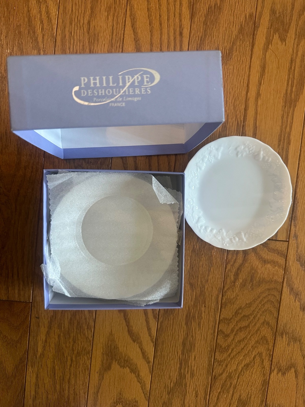Philippe Deshoulieres California White Fruit Emb Bread Plates Limoges France x 6 Philippe Deshoulieres California White Fruit Emb Bread Plates Limoges France x 6