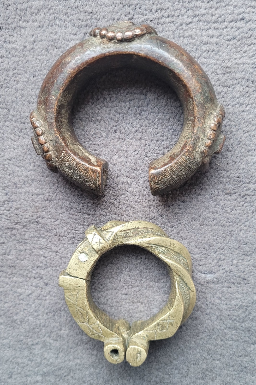 Lot of 2 African Bracelets Diam. 9 et 7cm Art Tribal Africa African Art Lot of 2 African Bracelets Diam. 9 et 7cm Art Tribal Africa African Art