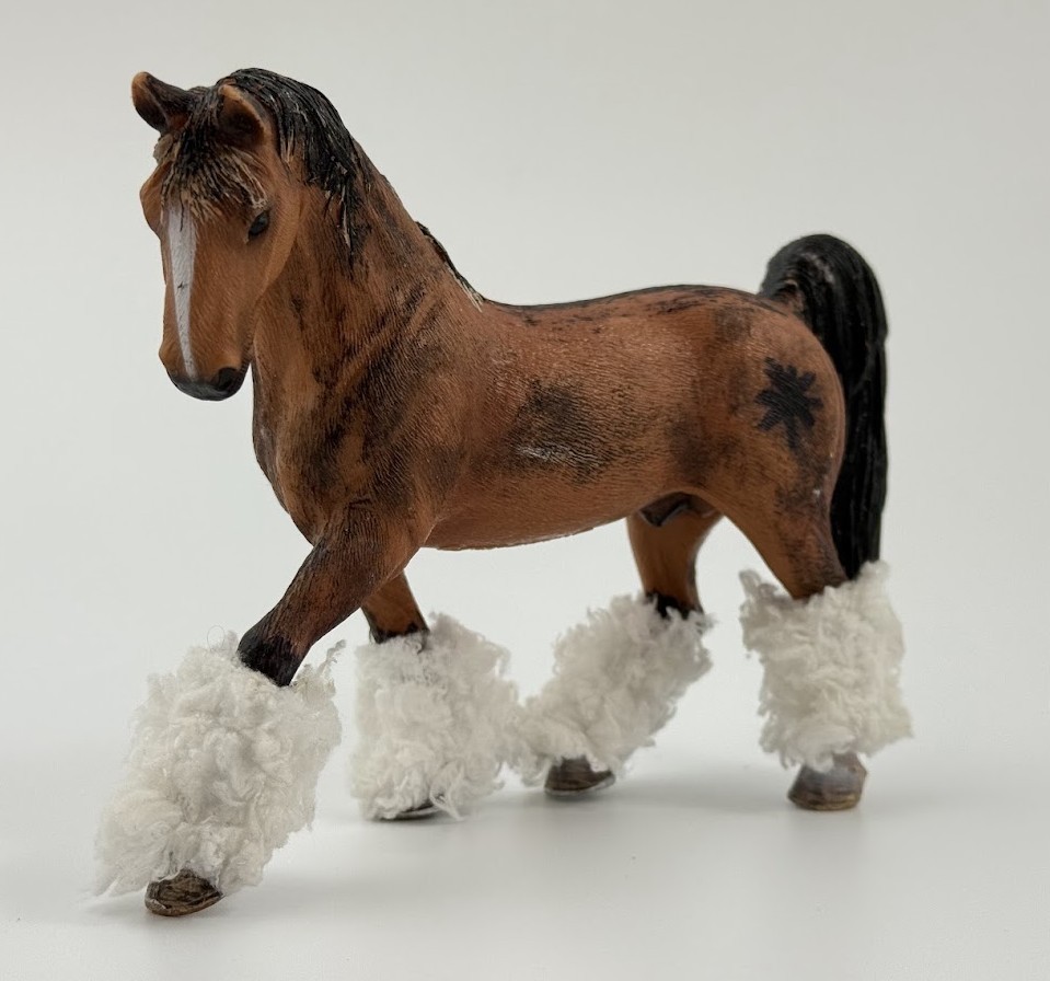 Schleich 2007 Horse Farm Stallion Draft Clydesdale or Andalusian Mare Brown Schleich 2007 Horse Farm Stallion Draft Clydesdale or Andalusian Mare Brown