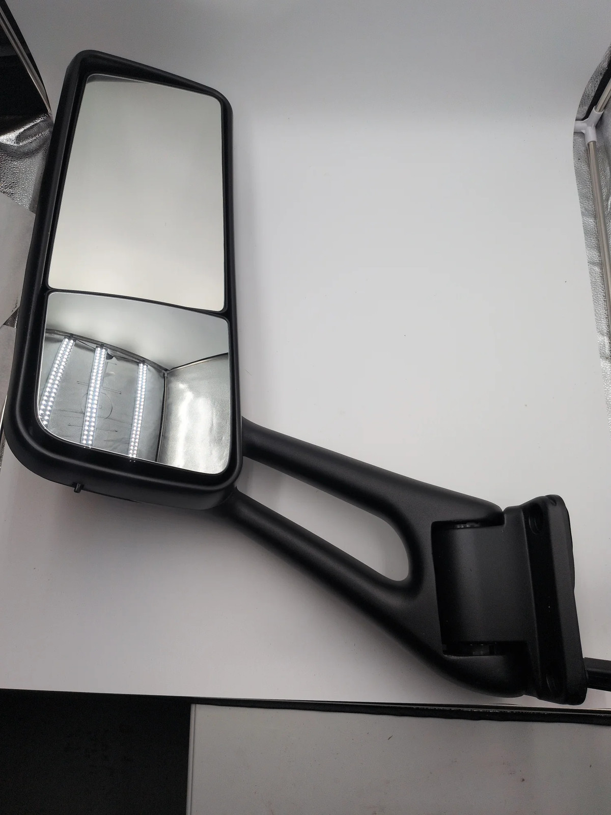 Peterbilt 579 2013-2022 Left Driver Door Mirror Black Power Heated UT-P59-0051