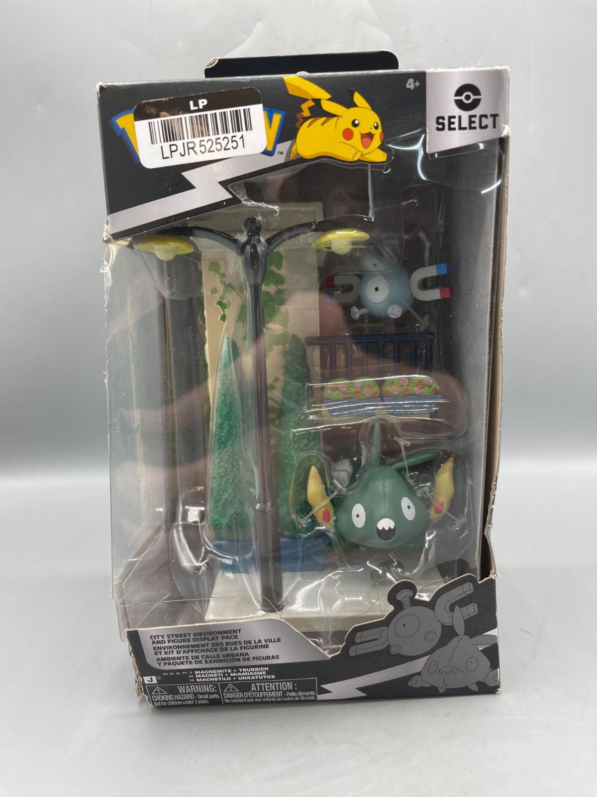 JAZWARES / POKEMON Select - City Street Environment Figure Pack Damaged Box JAZWARES / POKEMON Select - City Street Environment Figure Pack Damaged Box