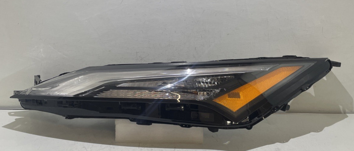 Nice 2021 - 2025 Nissan Rogue DRL LED w/ Halogen Turn Driver Left LH OEM 9022