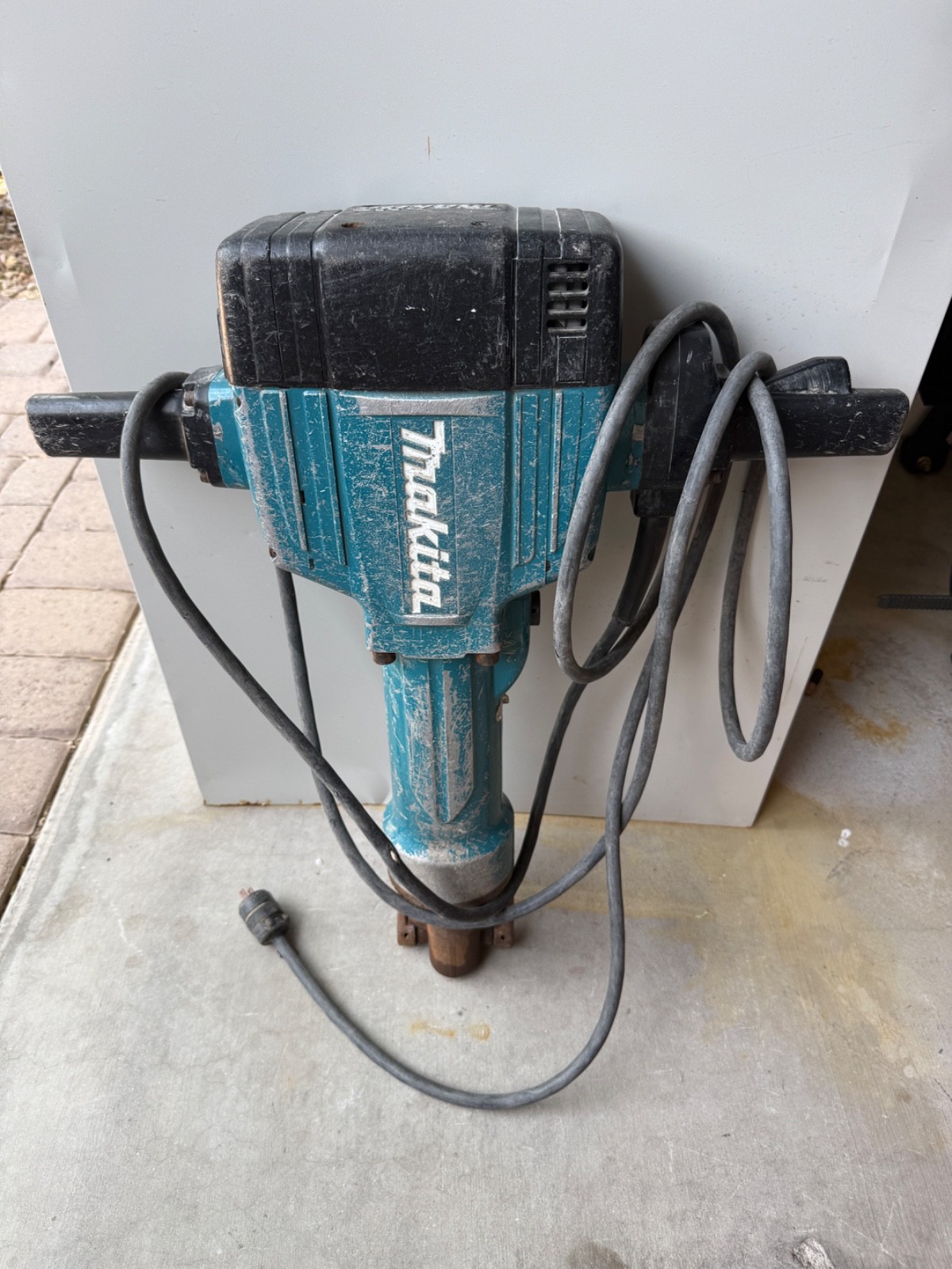 Makita HM1810 15A Breaker Hammer