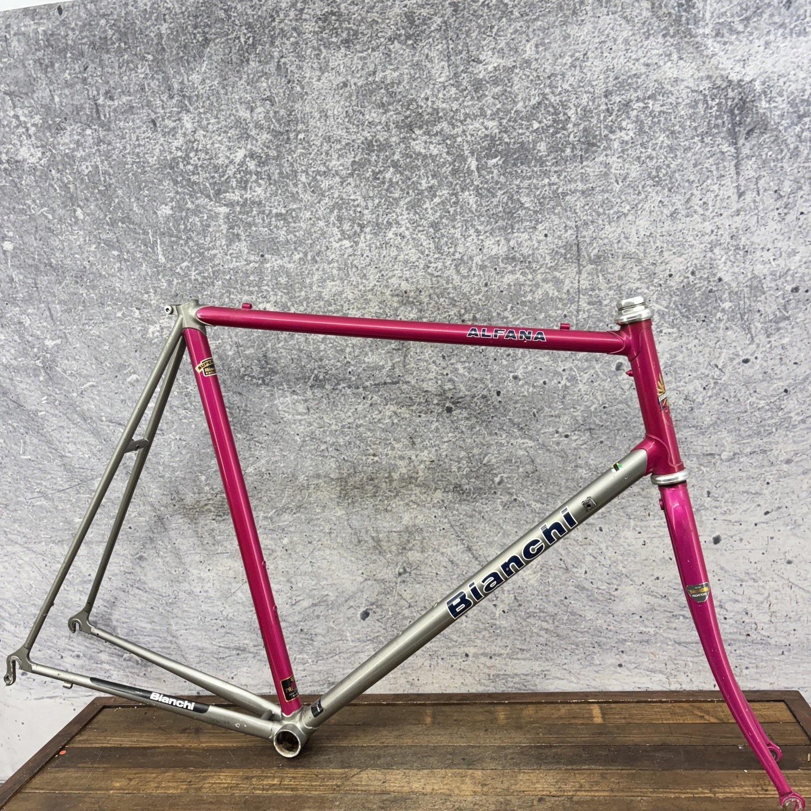 Vintage Bianchi Alfana Road Bike Frame 62cm Pink Tange Prestige 700c 126mm