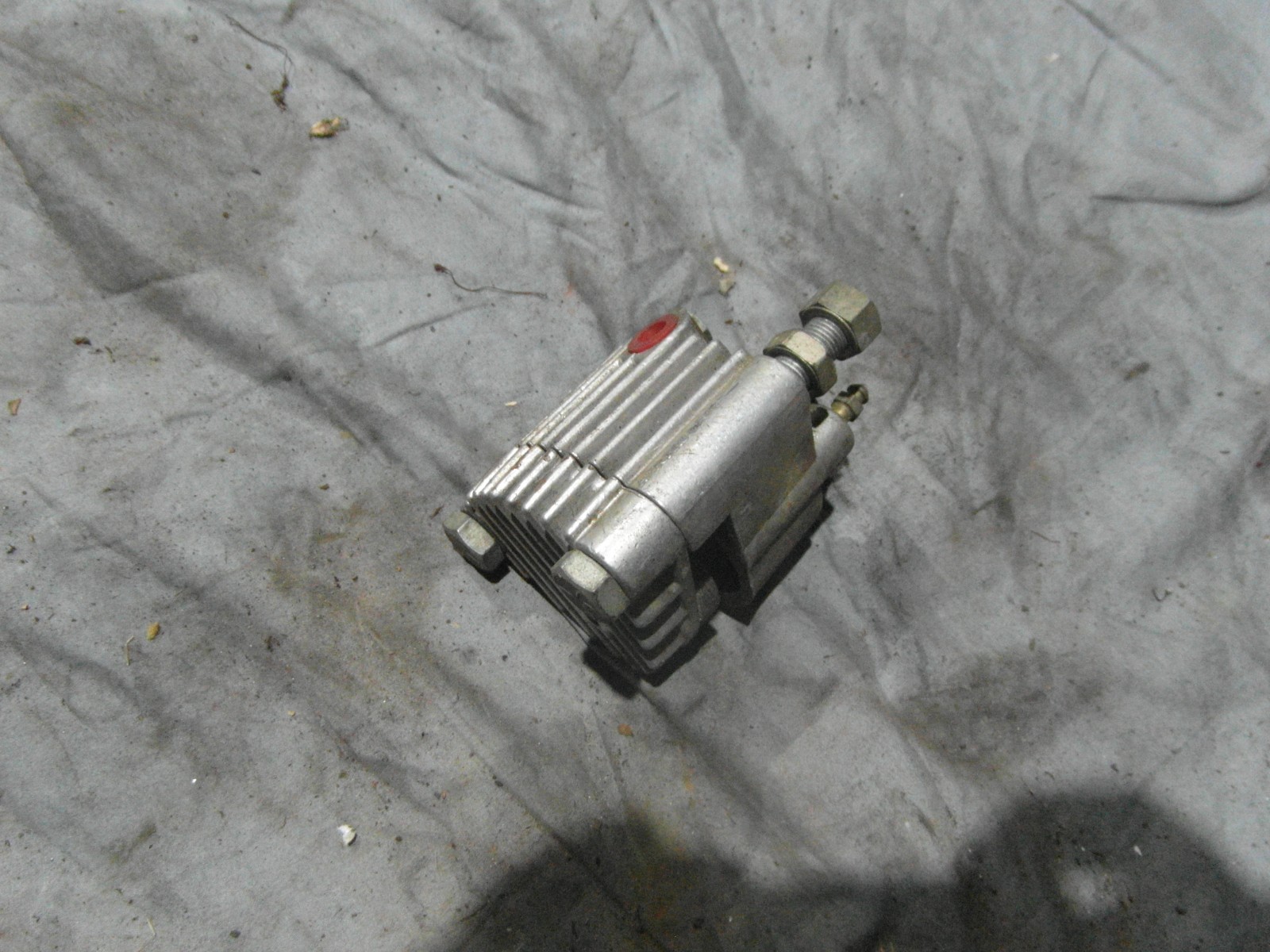 HURST AIRHEART FLAT TRACK BRAKE CALIPER