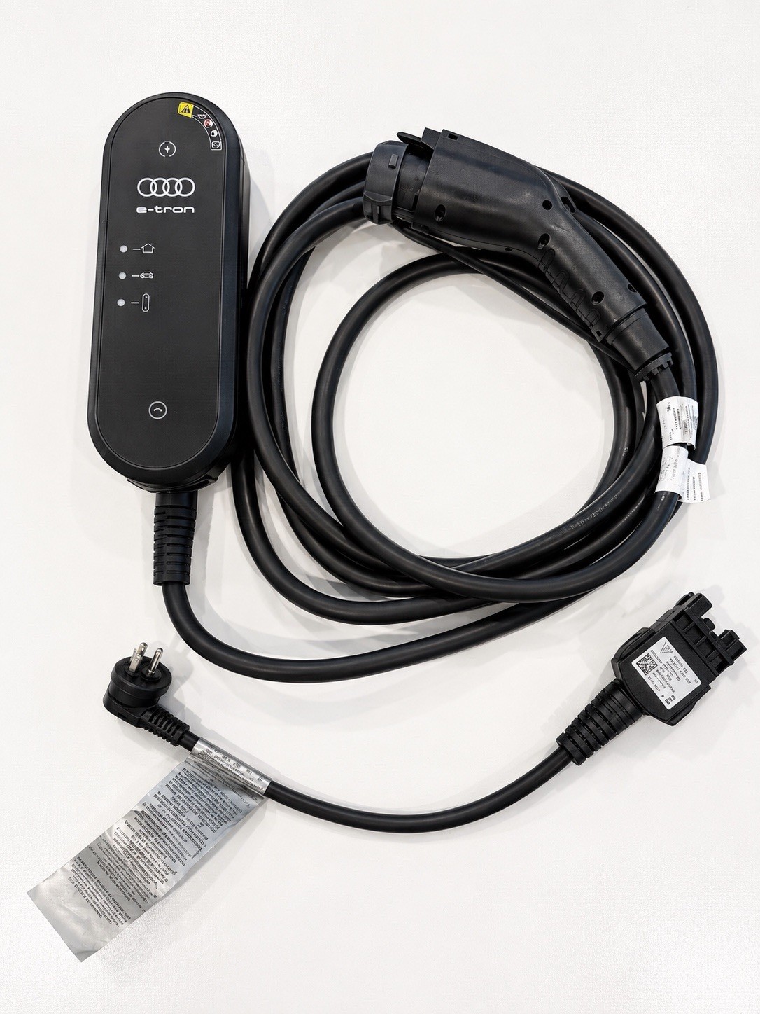 Audi e-tron OEM EV Charger 9.6kW 40A 120/240V 8V4 971 675 BB Charging Cable