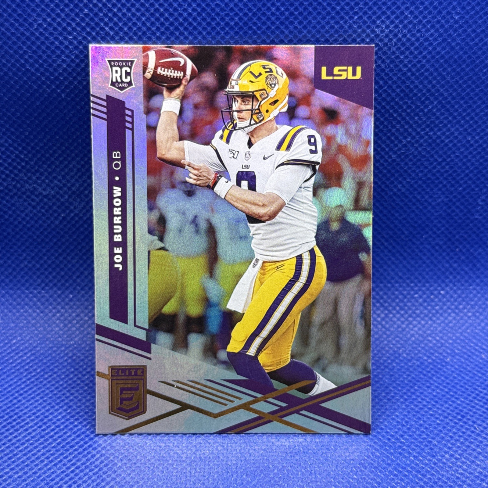 2020 Panini Chronicles Draft Picks - Elite Rookies Joe Burrow #1 (RC) 2020 Panini Chronicles Draft Picks - Elite Rookies Joe Burrow #1 (RC)