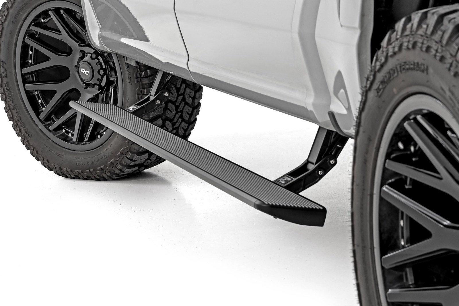 Rough Country LED Power Running Boards for 2015-2026 Ford F-150 - ESR71520