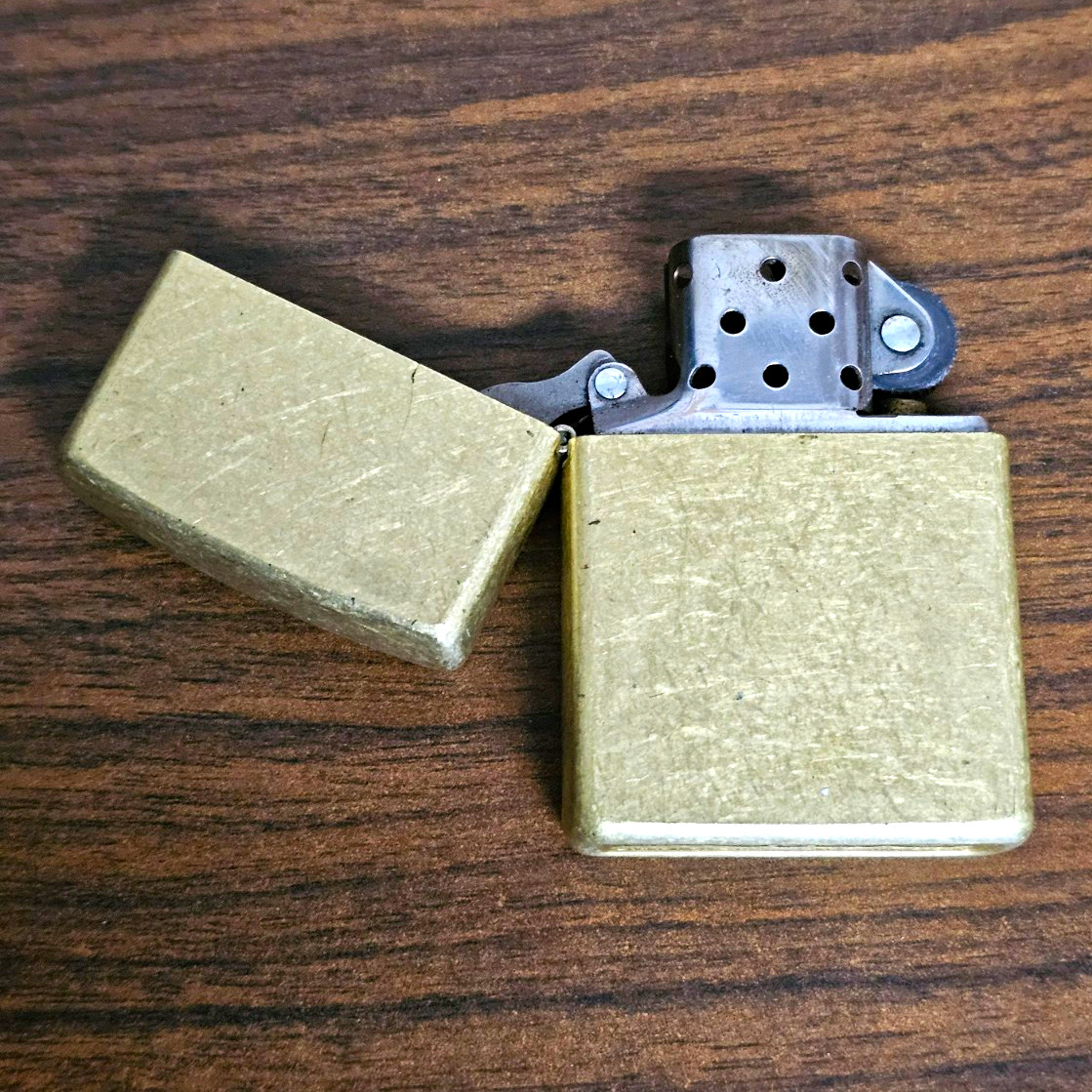 Zippo Brass Tone Lighter - 2023 - Flint Not Working