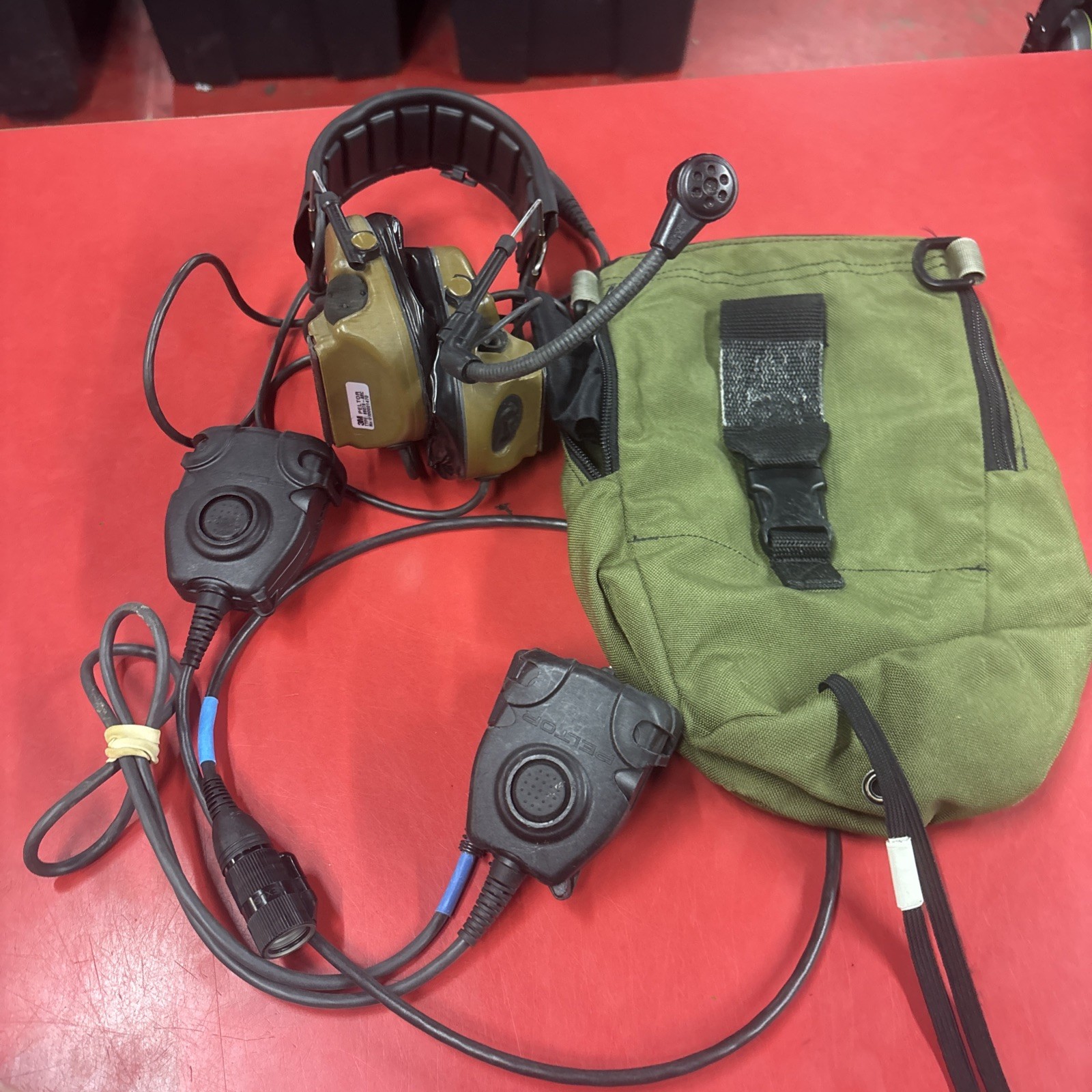 3M Peltor Comtac III Dual Comm Headset w/ PTTs & Carry Bag