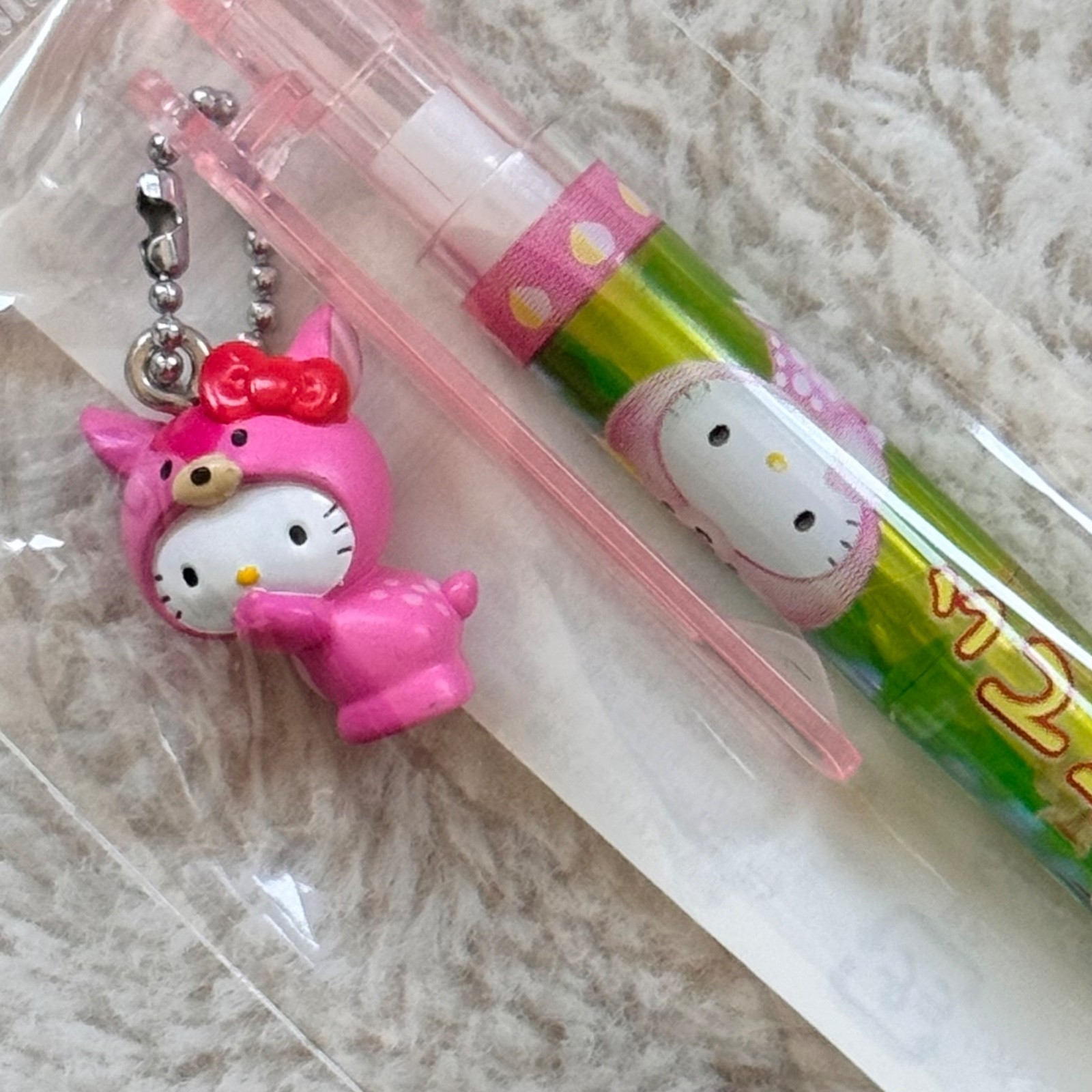 Vintage Sanrio 2004 - Hello Kitty Pink Mini Bambi Gotochi Charm Pen