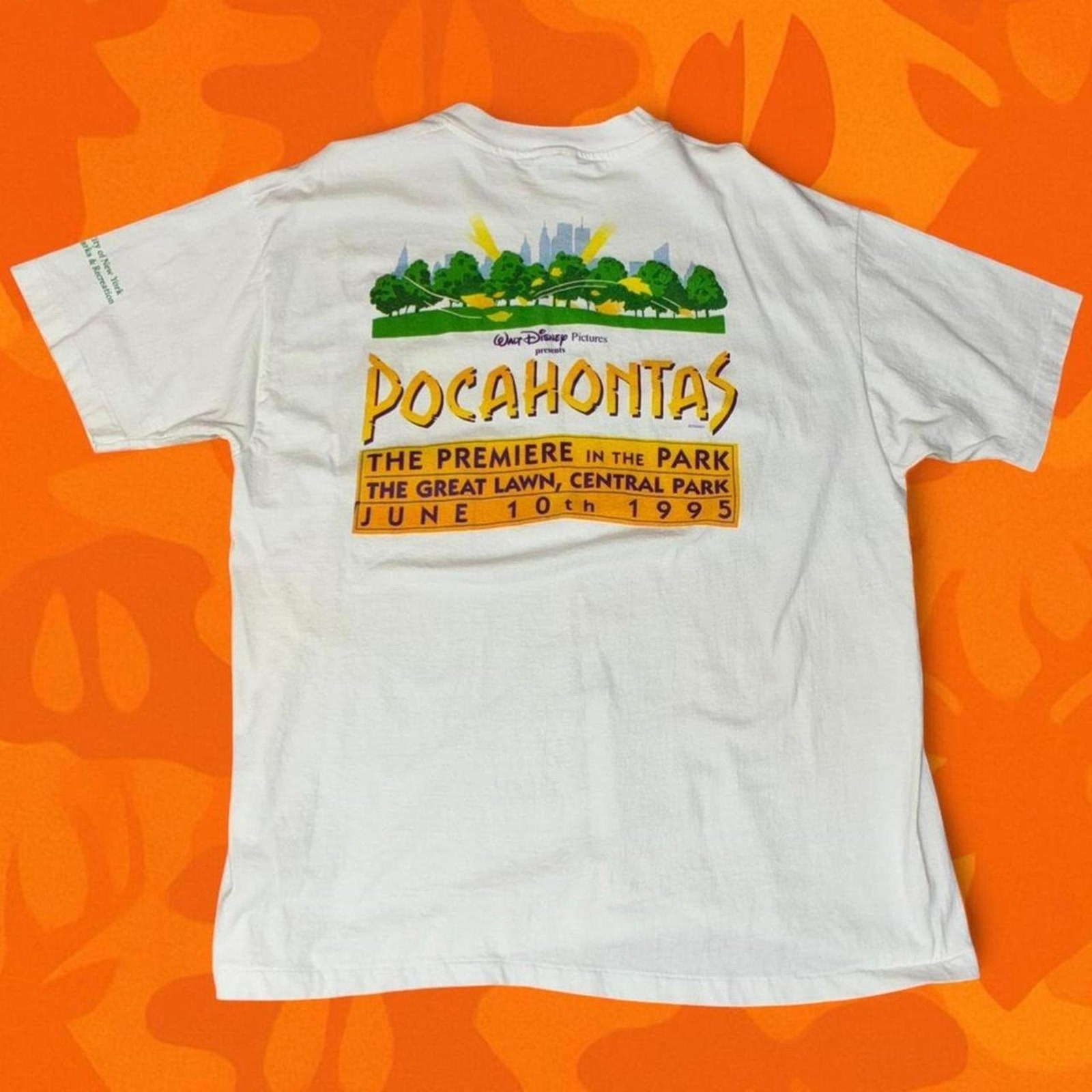 Vintage 1995 Disney Pocahontas NYC Central Park Premiere Twin Towers T-Shirt