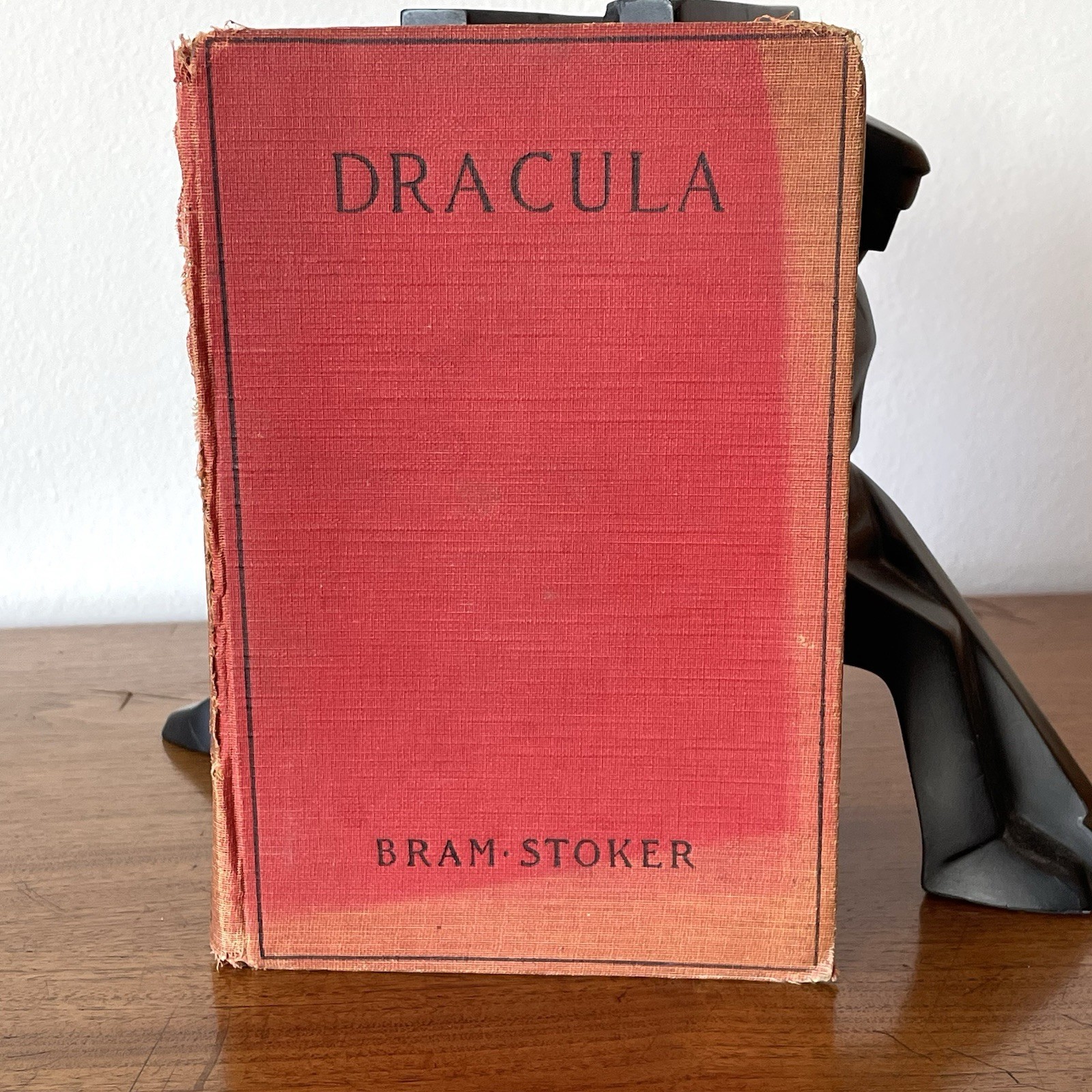 Dracula by Bram Stoker Grosset & Dunlap 1897 1st Edition Red Cover, Halloween