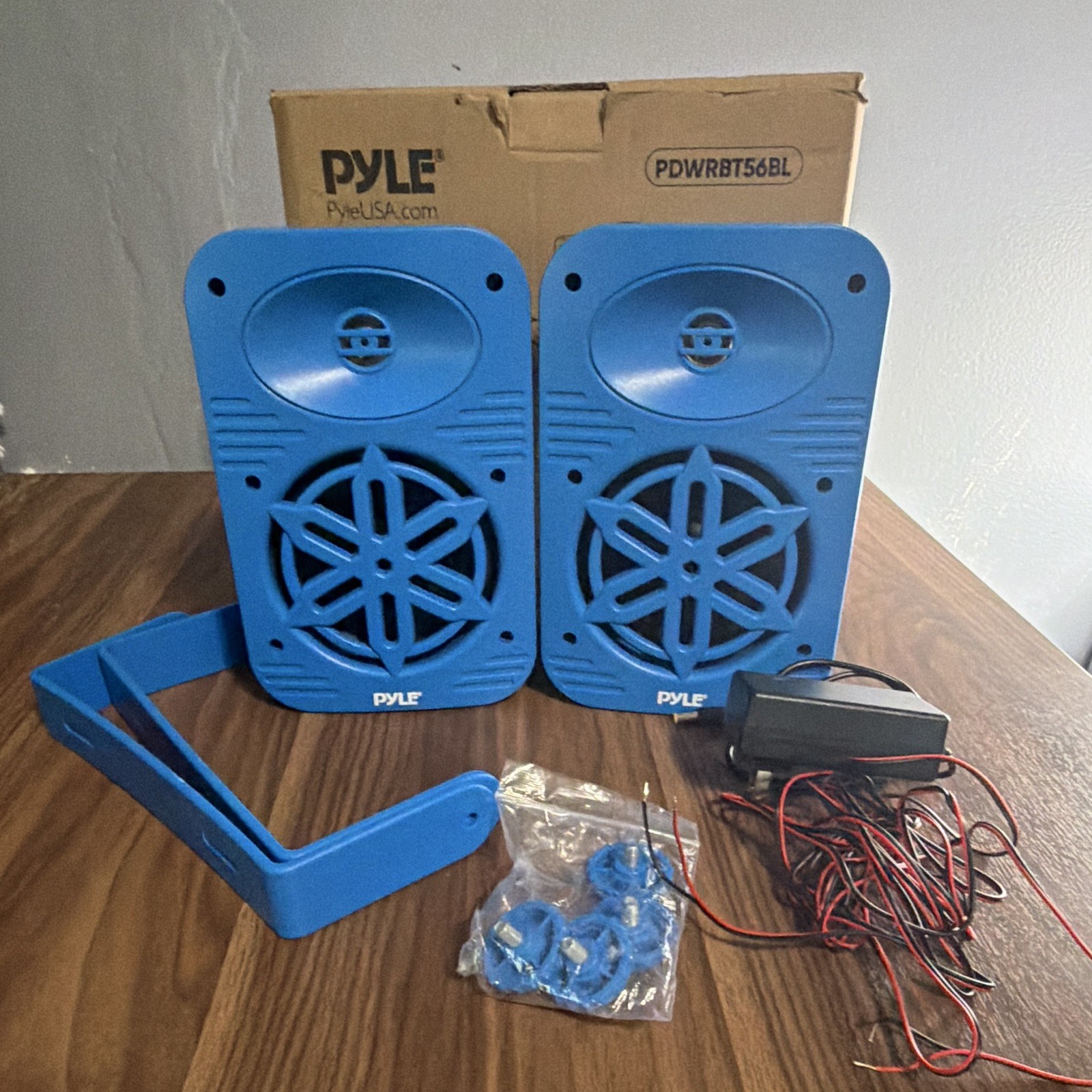 Pyle PDWRBT56BL 2.0 Channel Bluetooth Waterproof Speaker Pair, Blue Pyle PDWRBT56BL 2.0 Channel Bluetooth Waterproof Speaker Pair, Blue