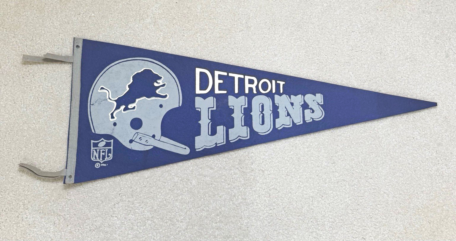 Vintage 1967 Detroit Lions NFL Felt Pennant 36\