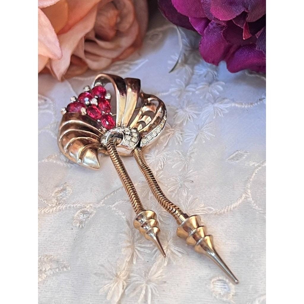 Vtg Boucher BROOCH Phrygian Cap Mark Dangle Fuchsia Rhinestones 2591 Sterling