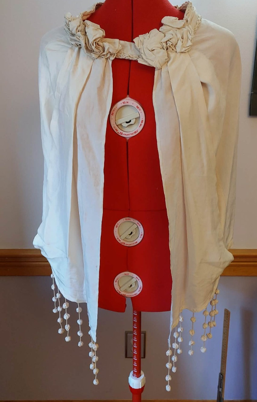Antique Victorian Cream Silk Capelet Pelerine Wrap, 1890s, passementerie