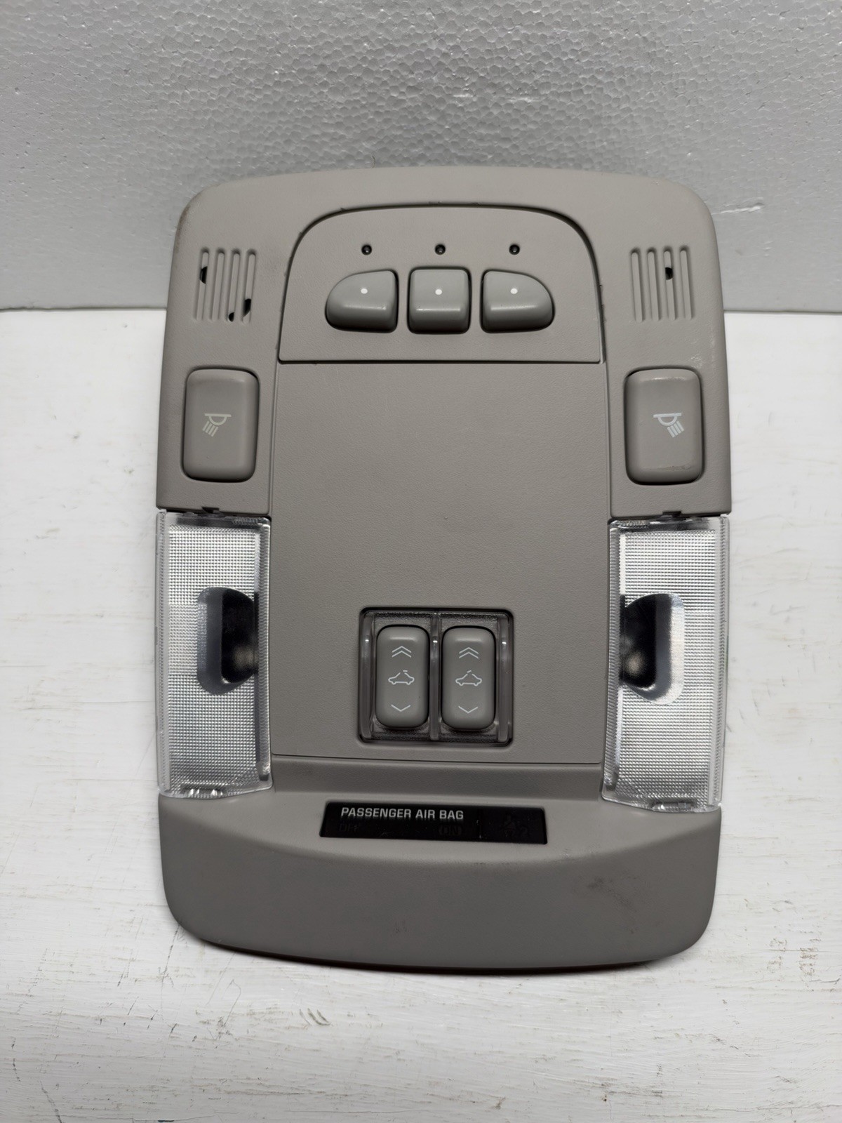06-11 Cadillac DTS Overhead Console Map Lights Sunroof Switch Homelink Shale OEM