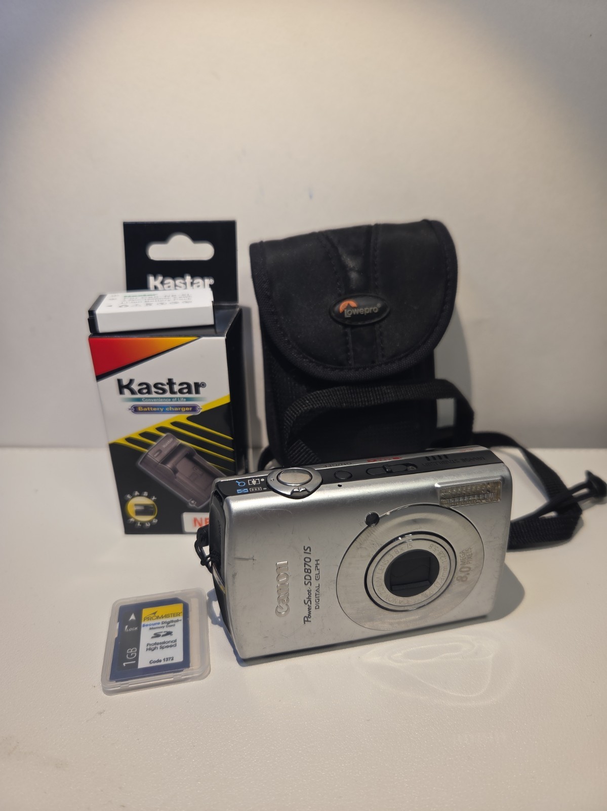Canon PowerShot SD870 / IXUS 860 IS 8MP Compact Digital Camera Silver Tested Kit Canon PowerShot SD870 / IXUS 860 IS 8MP Compact Digital Camera Silver Tested Kit