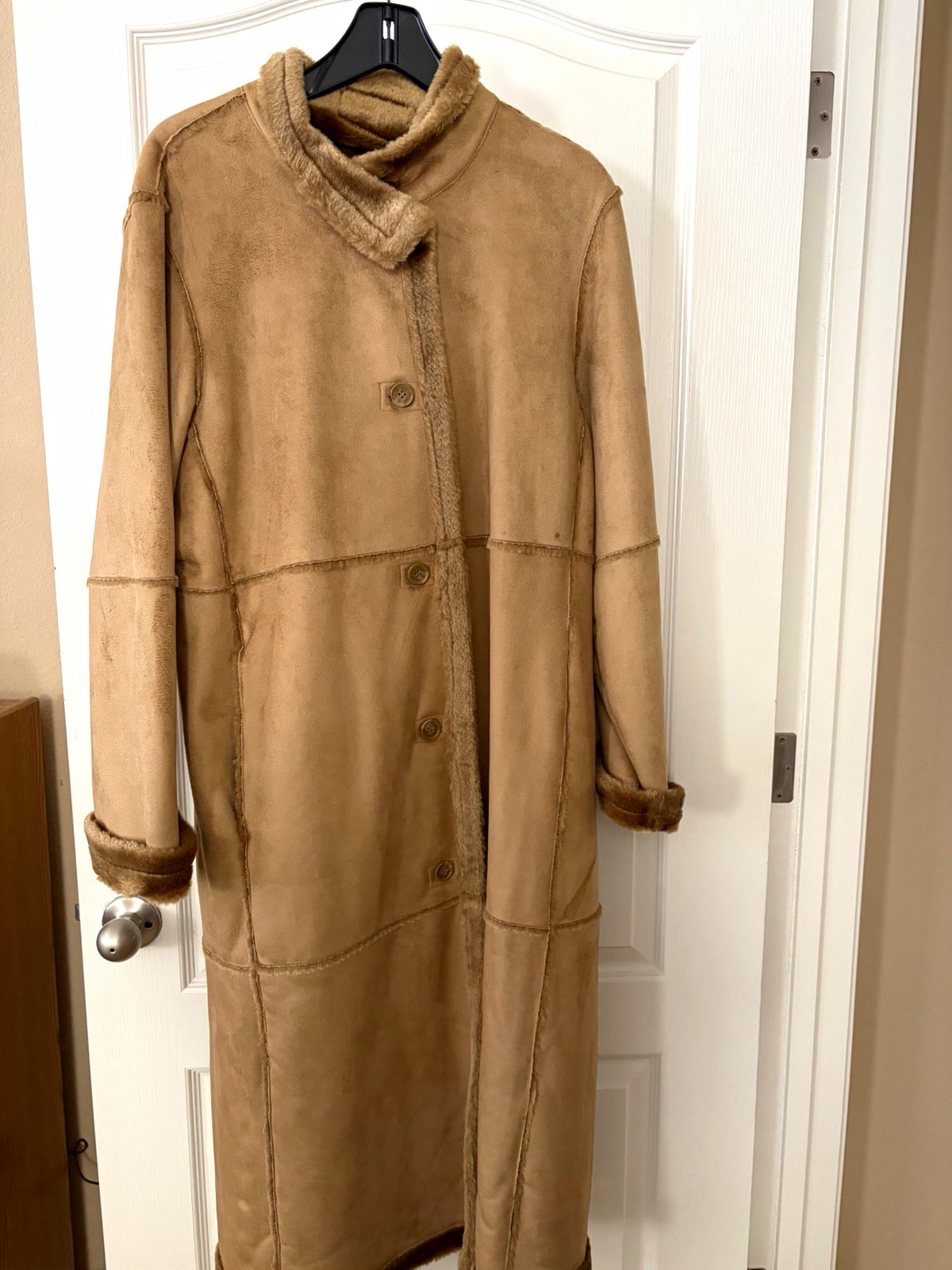 Centigrade Women’s Tan Long Overcoat Lined Faux Fur Trim Button Coat Size L Centigrade Women’s Tan Long Overcoat Lined Faux Fur Trim Button Coat Size L