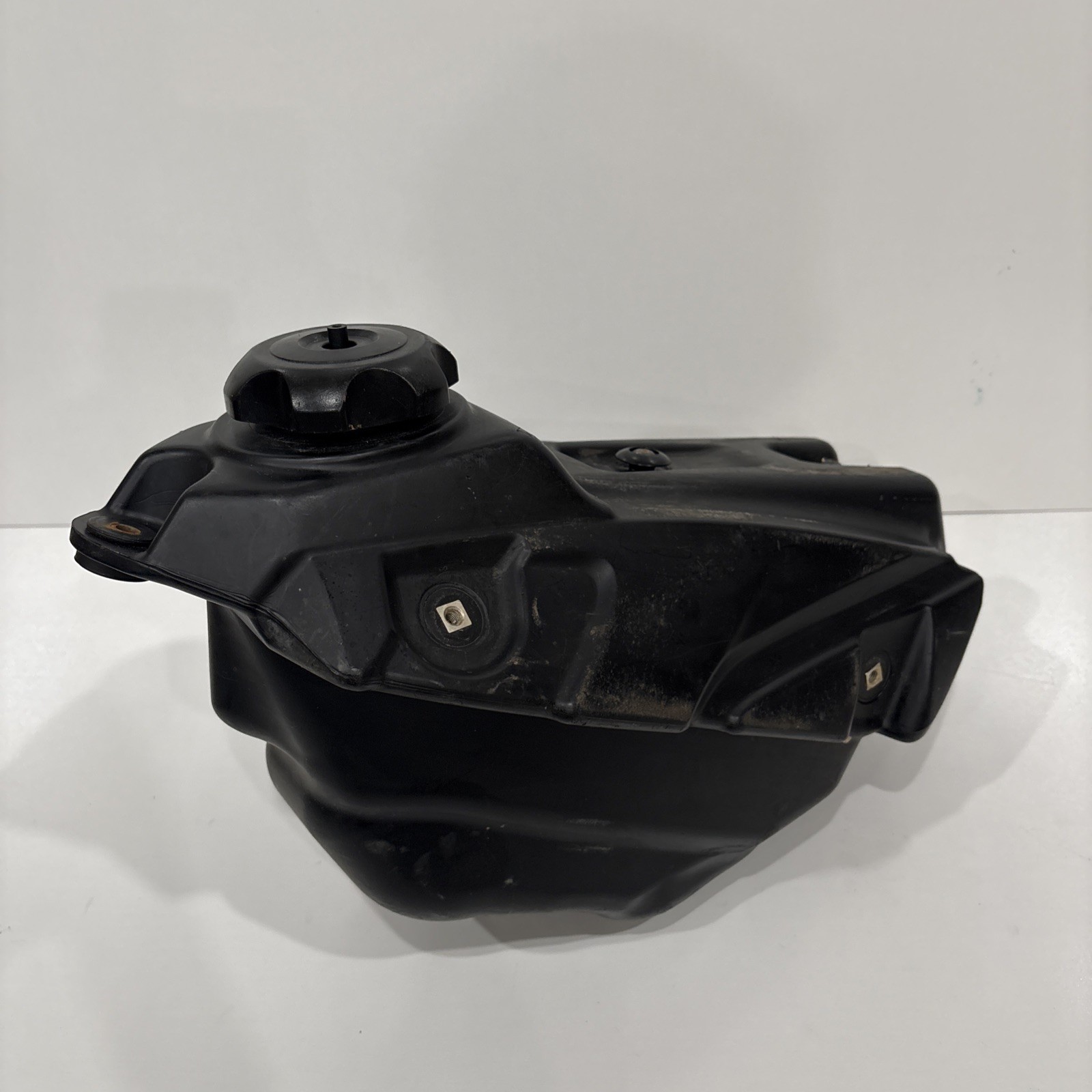 2013 - 2016 2014 KAWASAKI KX250F OEM FUEL TANK GAS TANK CANISTER ASSEMBLY 