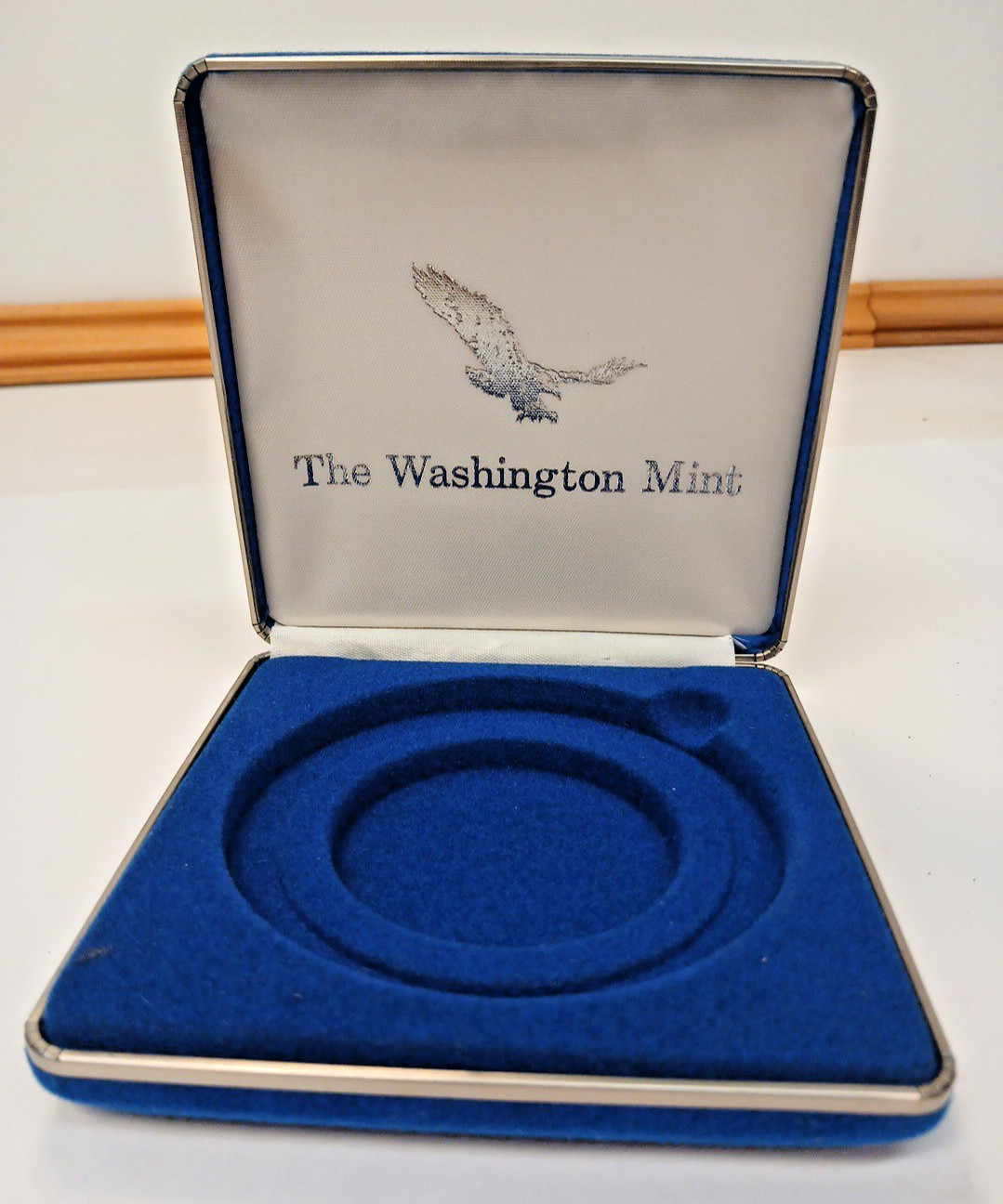 The Washington Mint Empty Coin Presentation Display Box Case No Coin