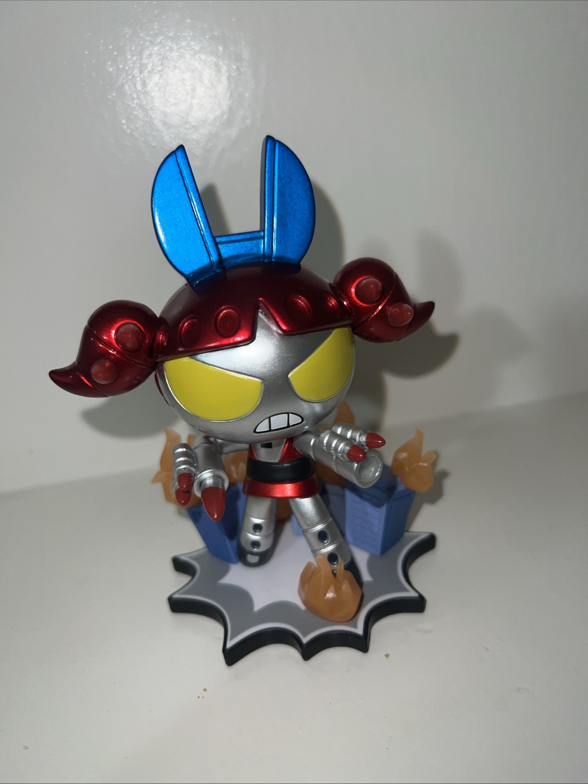 Mighty Jaxx The Power Puff Girls Metallic Dynamo Chase GITD 1/48 missing Missle Mighty Jaxx The Power Puff Girls Metallic Dynamo Chase GITD 1/48 missing Missle