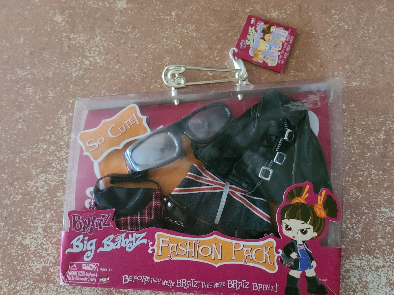 Bratz Big Babyz Pretty N Punkz Fashion Packs NEW NIB 2005 Bratz Big Babyz Pretty N Punkz Fashion Packs NEW NIB 2005